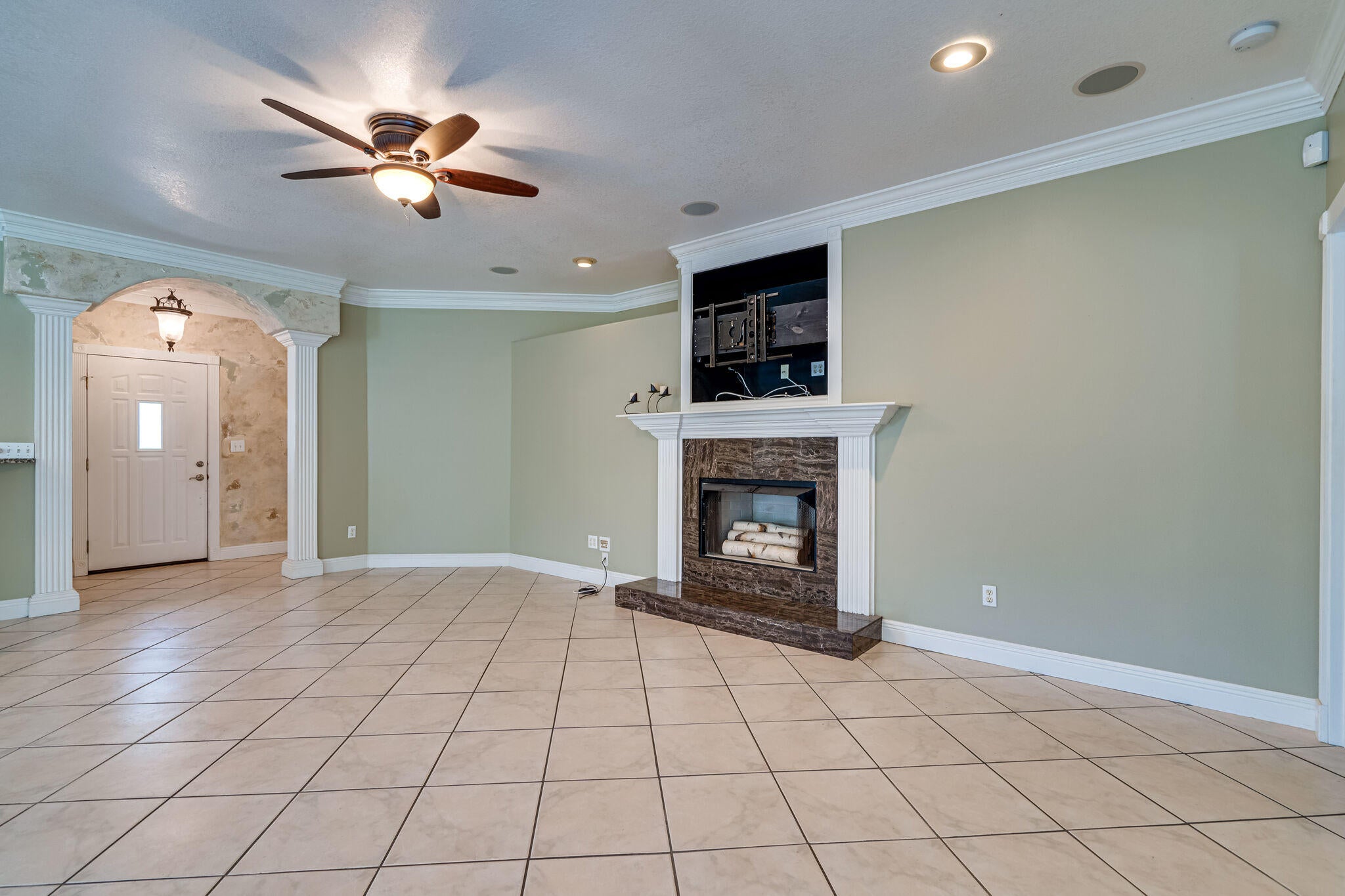 INDIAN TRAIL ESTATES - Residential Lease