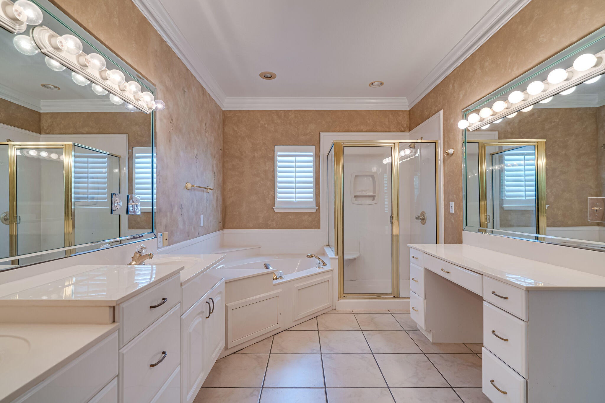 INDIAN TRAIL ESTATES - Residential Lease