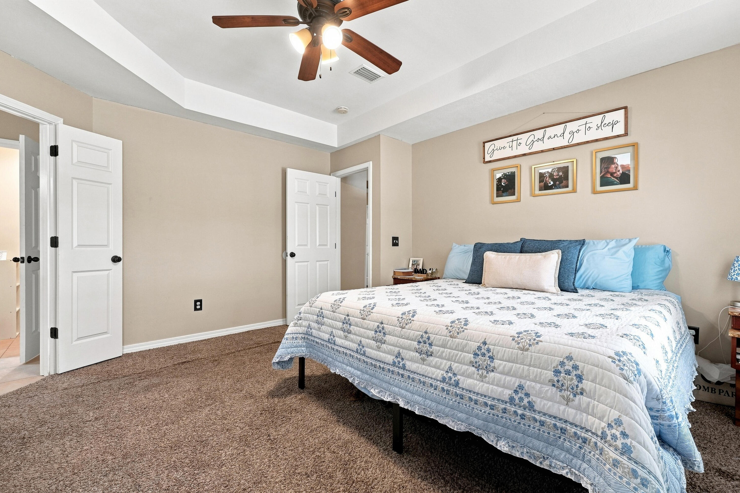 HUNTERS RIDGE - Residential