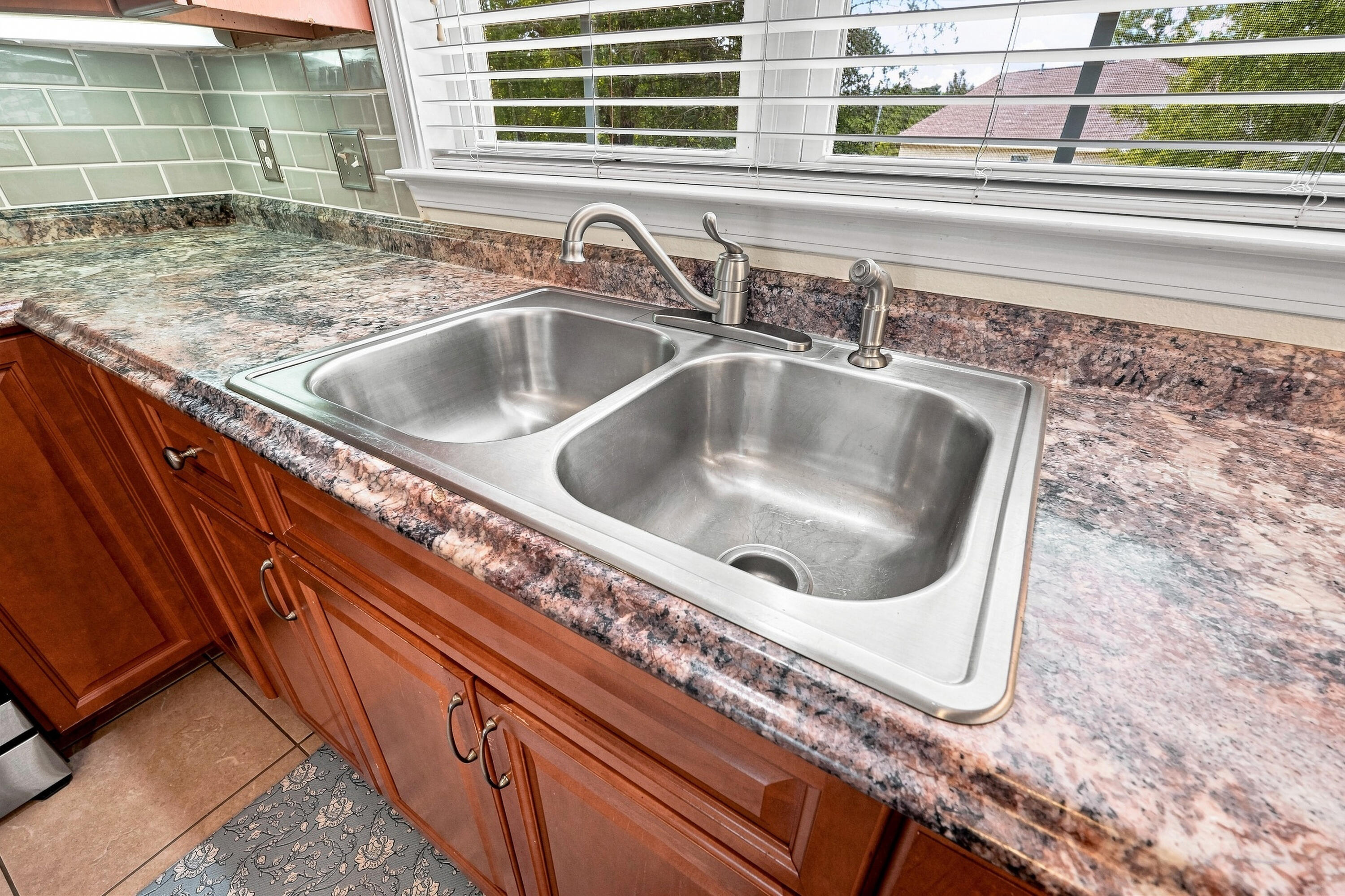 HUNTERS RIDGE - Residential