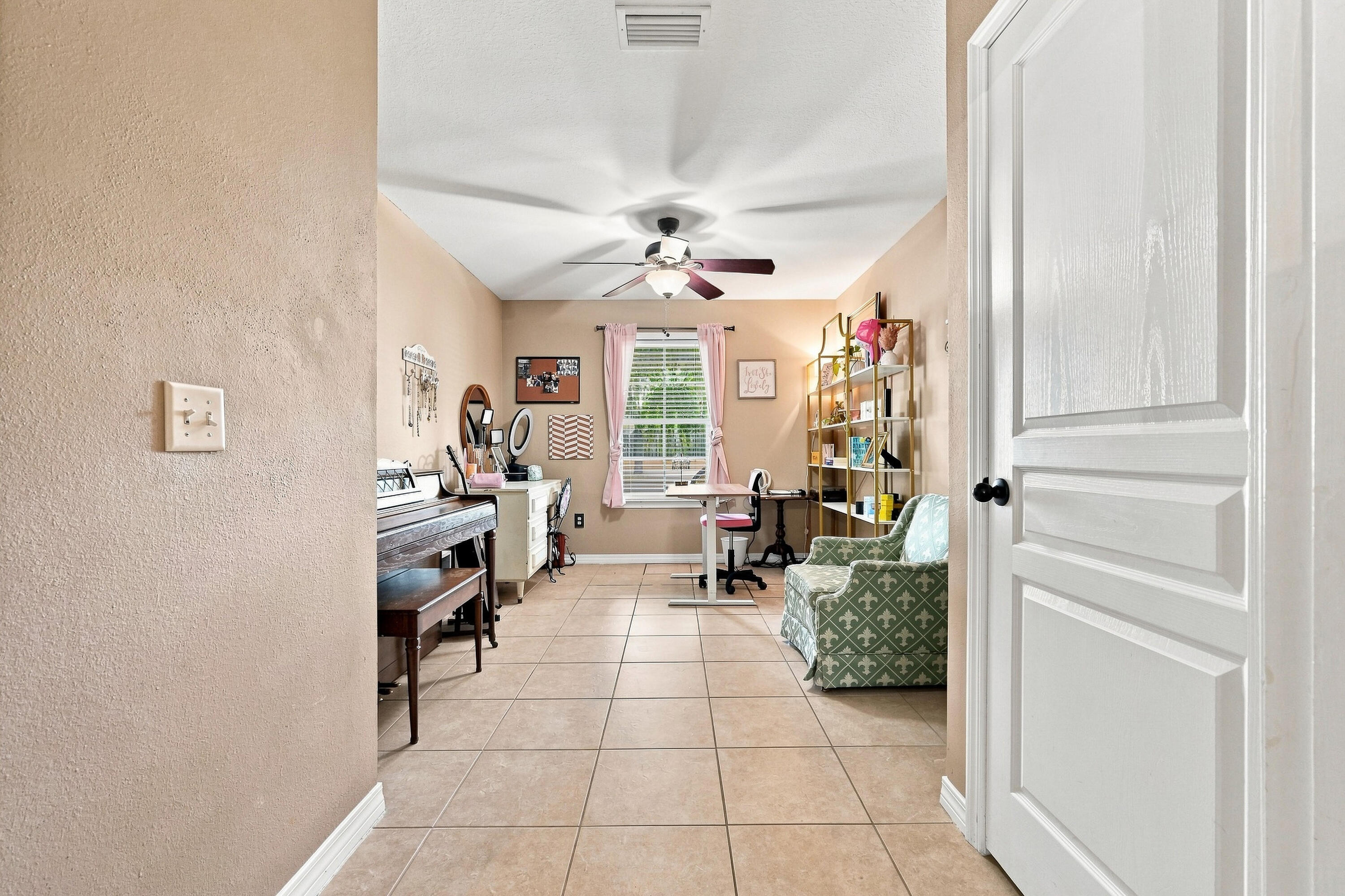 HUNTERS RIDGE - Residential