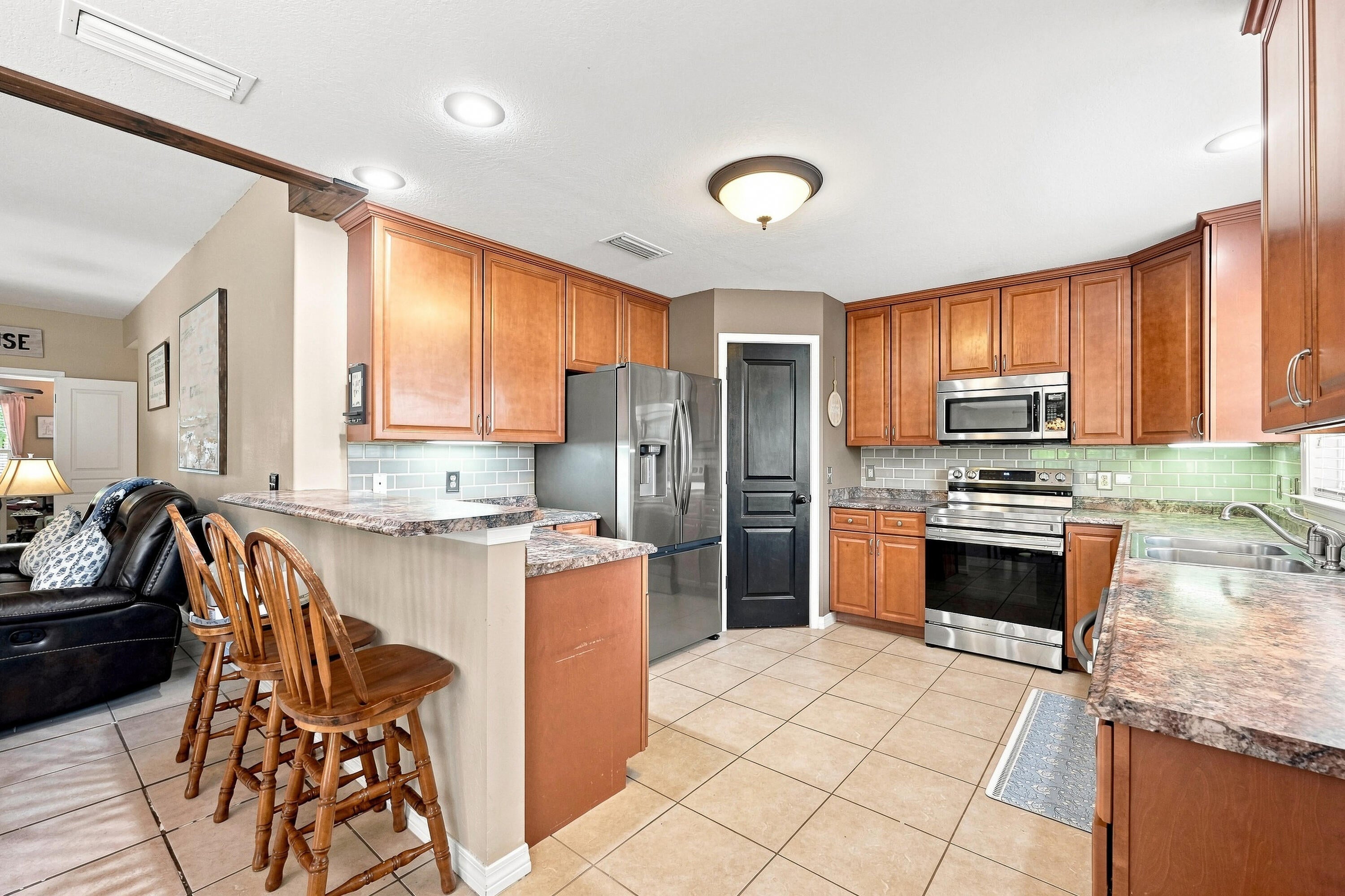 HUNTERS RIDGE - Residential