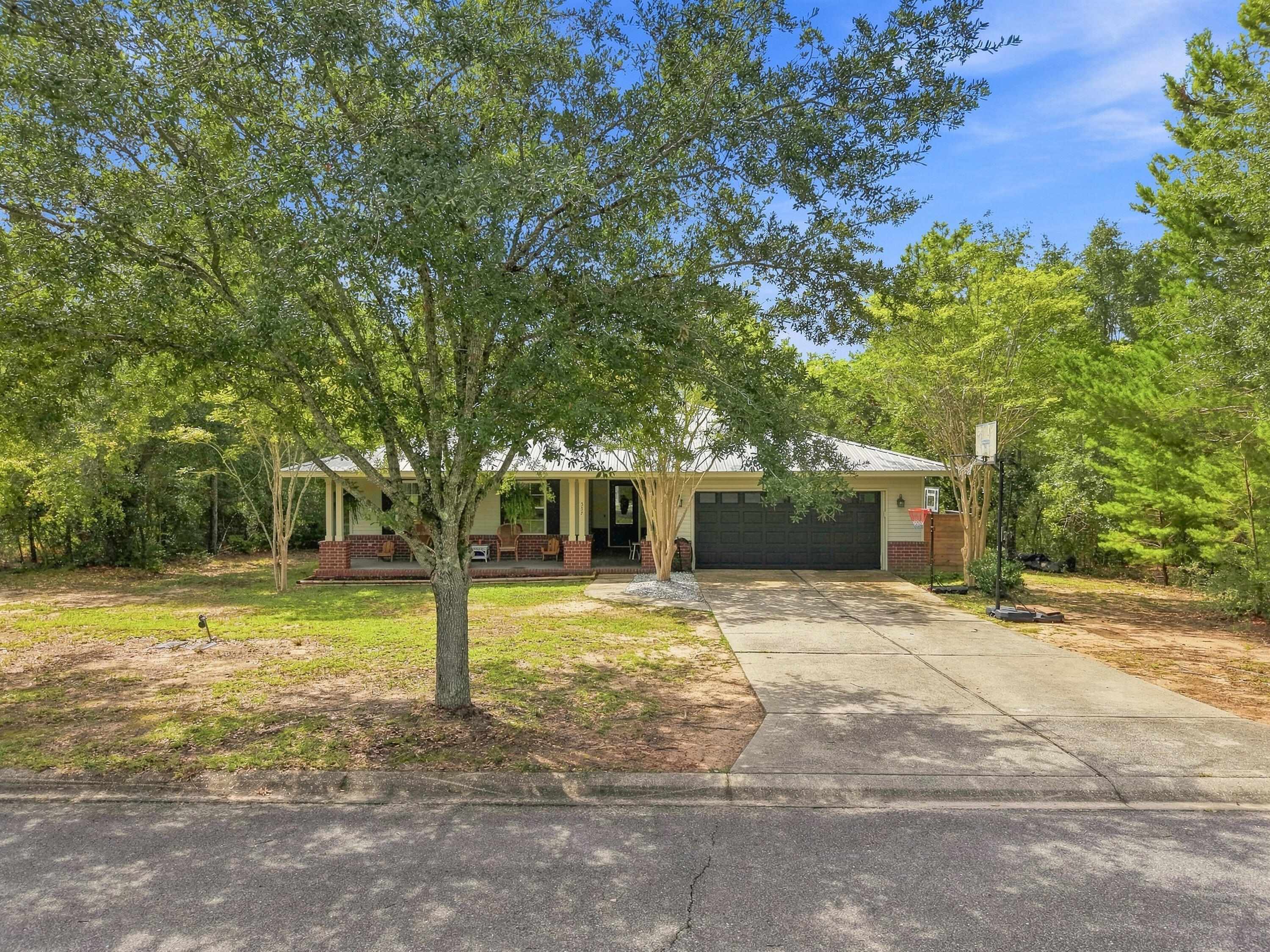 HUNTERS RIDGE - Residential