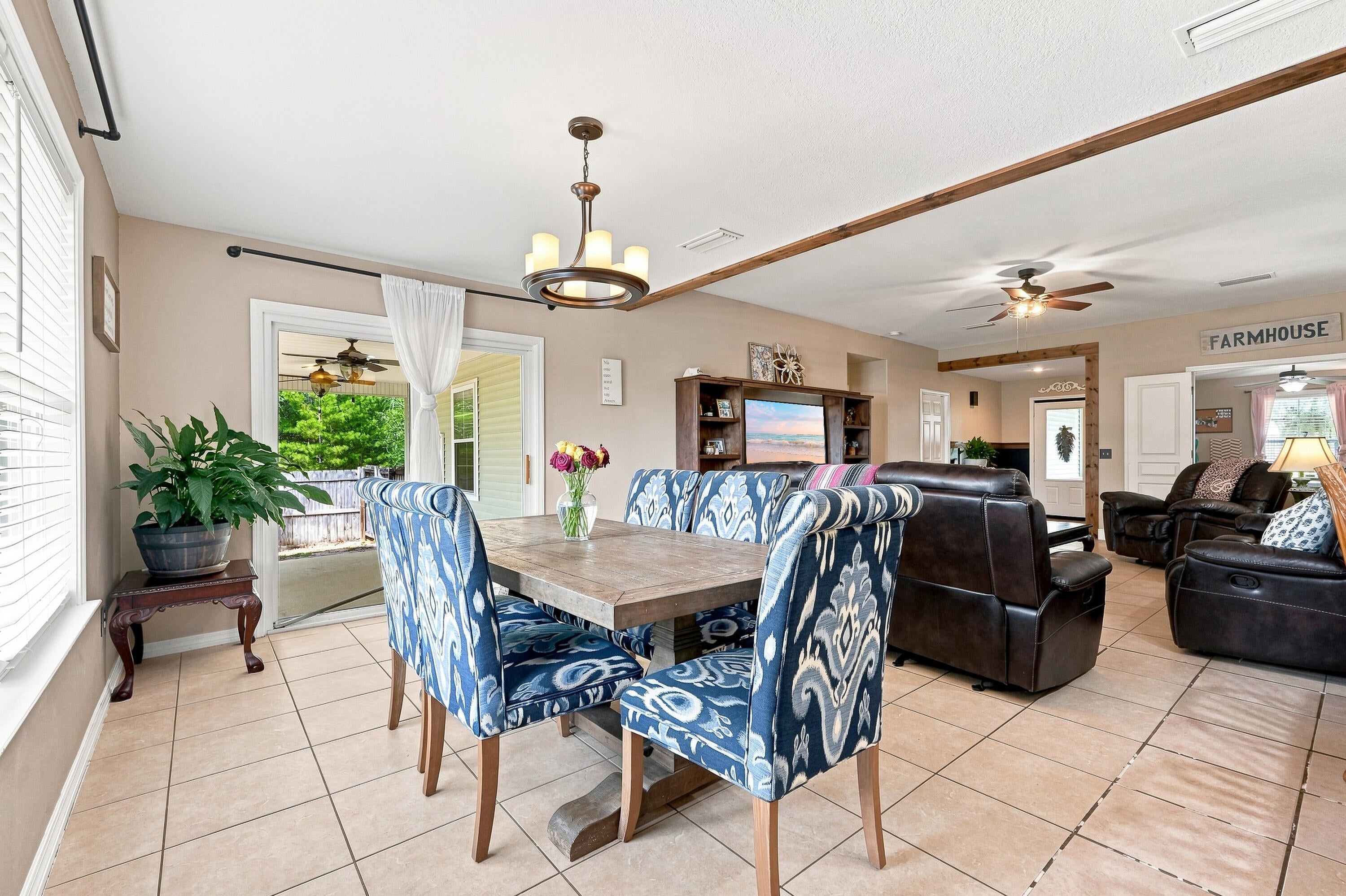 HUNTERS RIDGE - Residential
