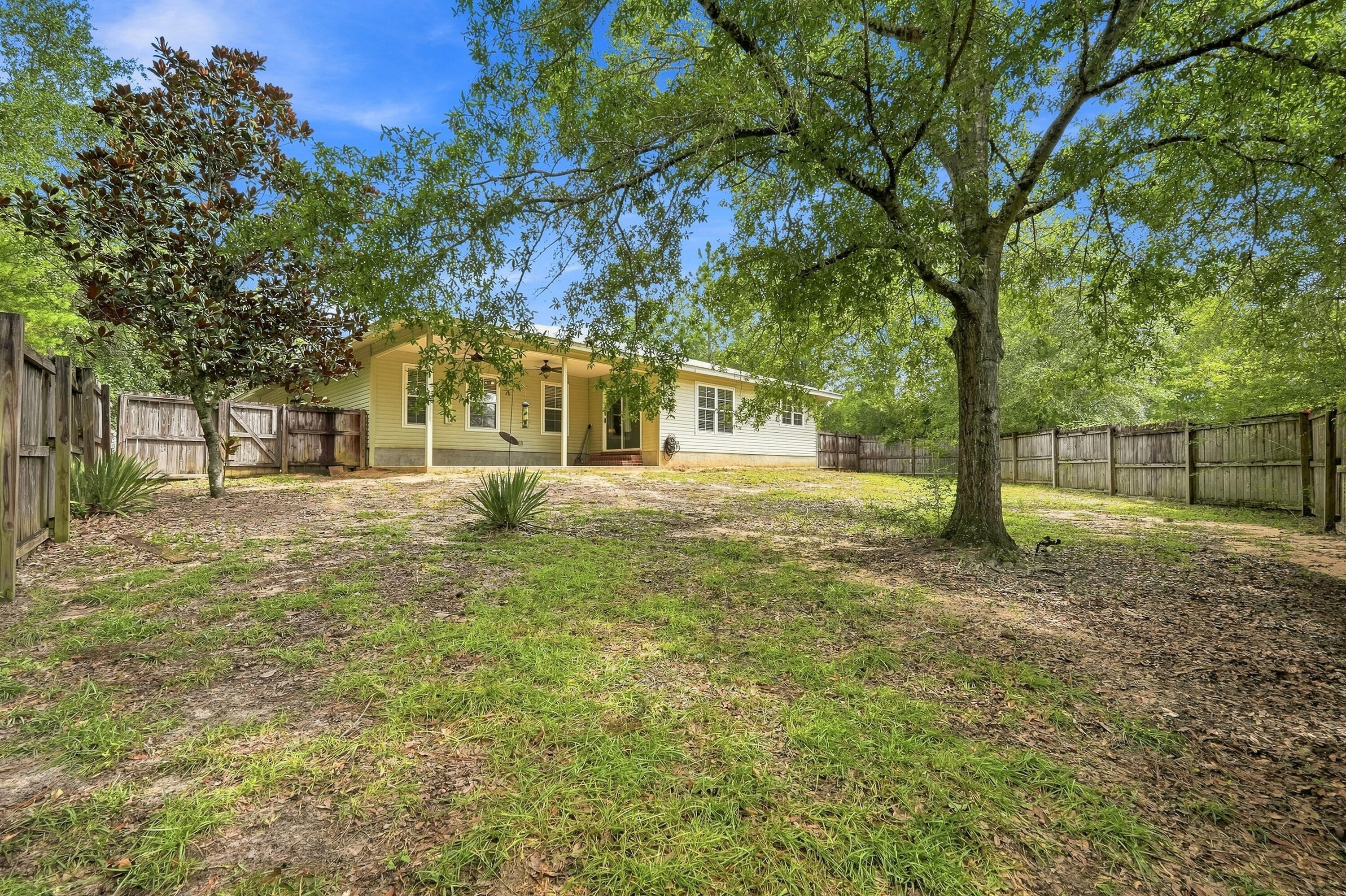 HUNTERS RIDGE - Residential