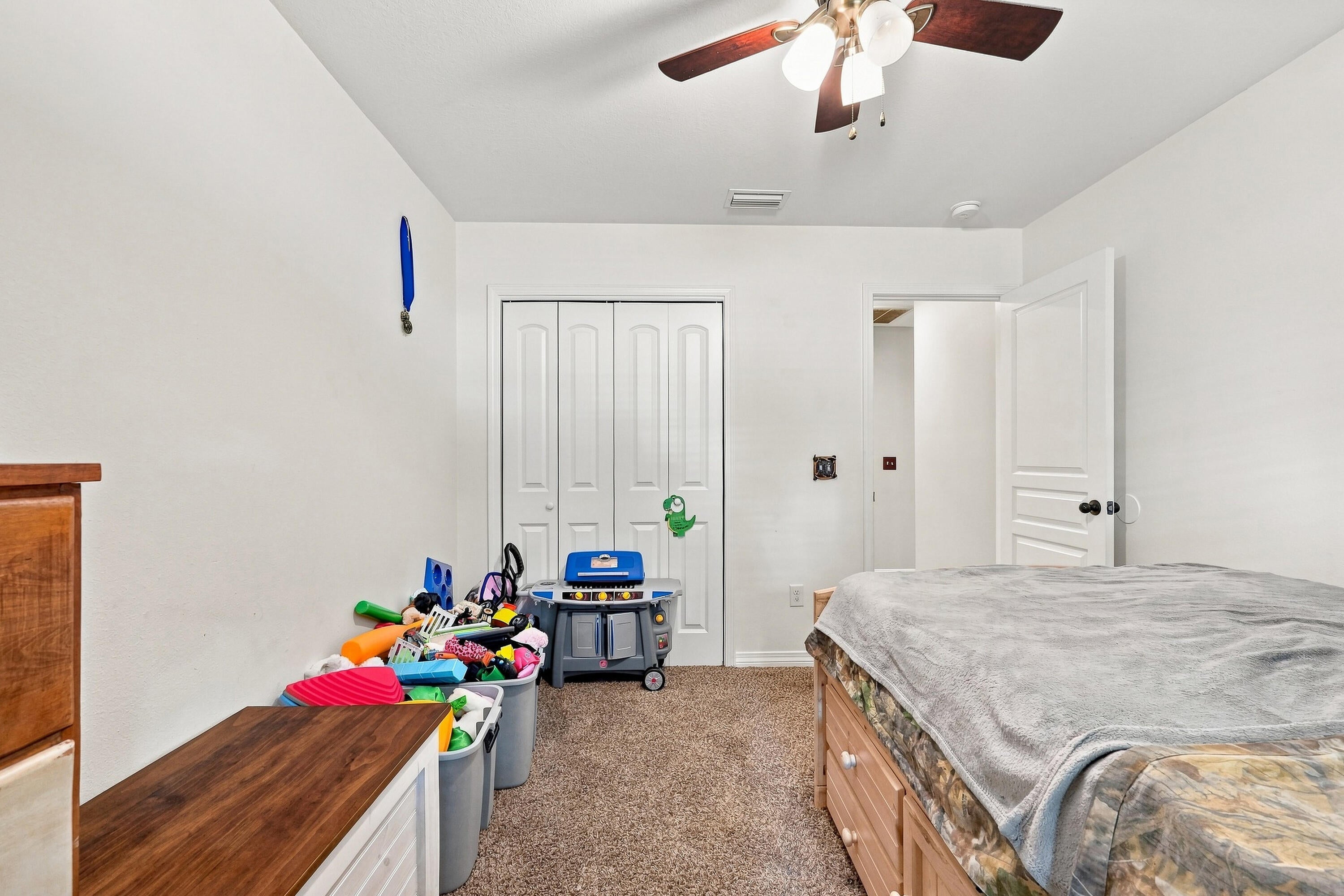 HUNTERS RIDGE - Residential