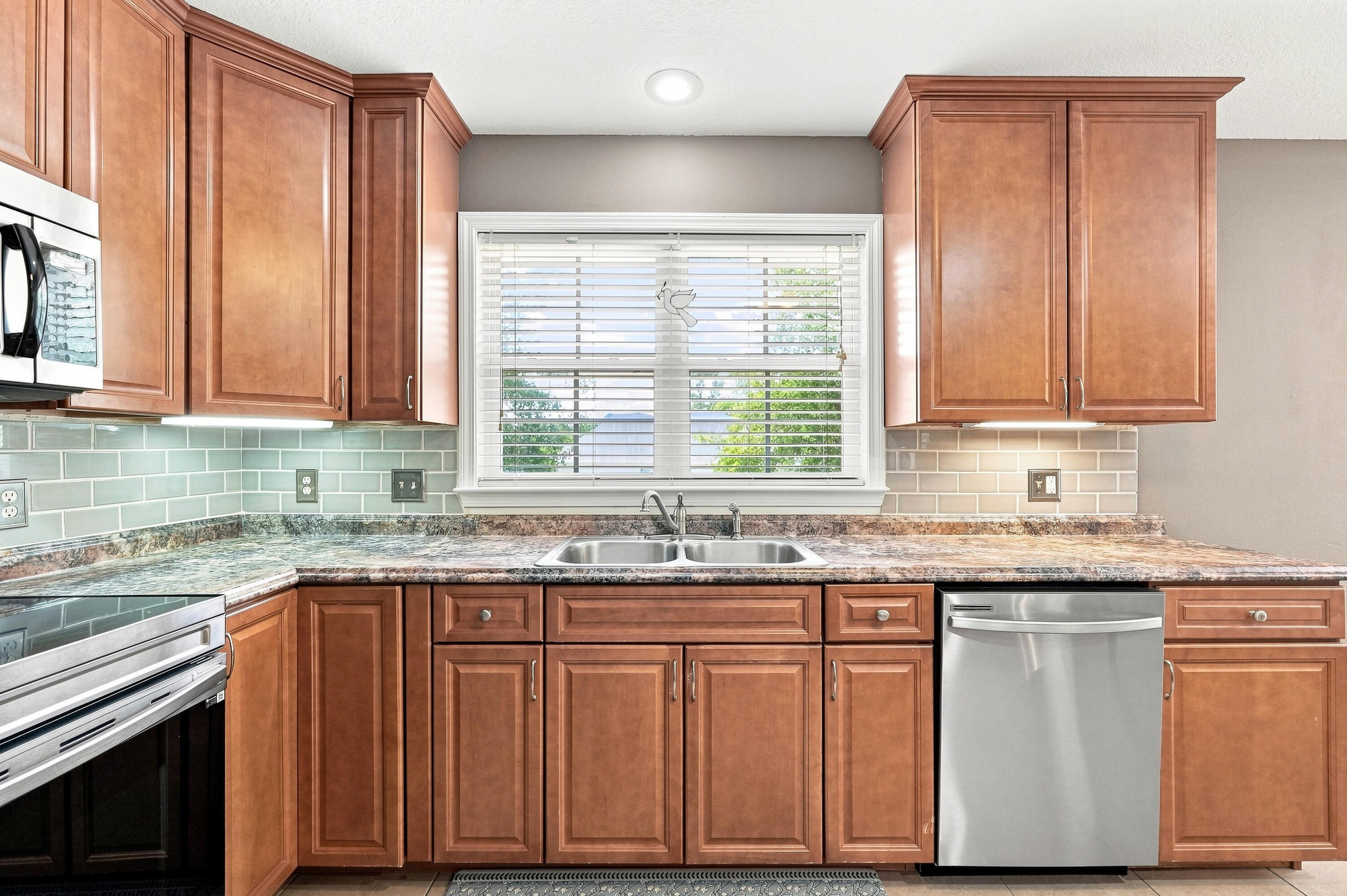 HUNTERS RIDGE - Residential