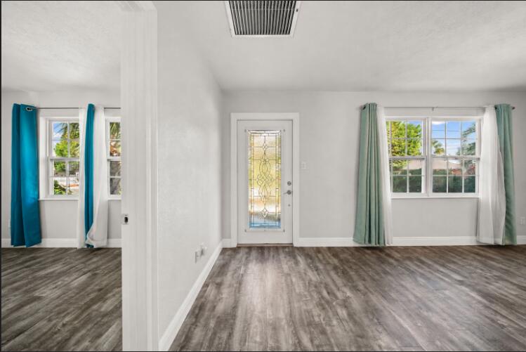 MIRAMAR HEIGHTS - Residential