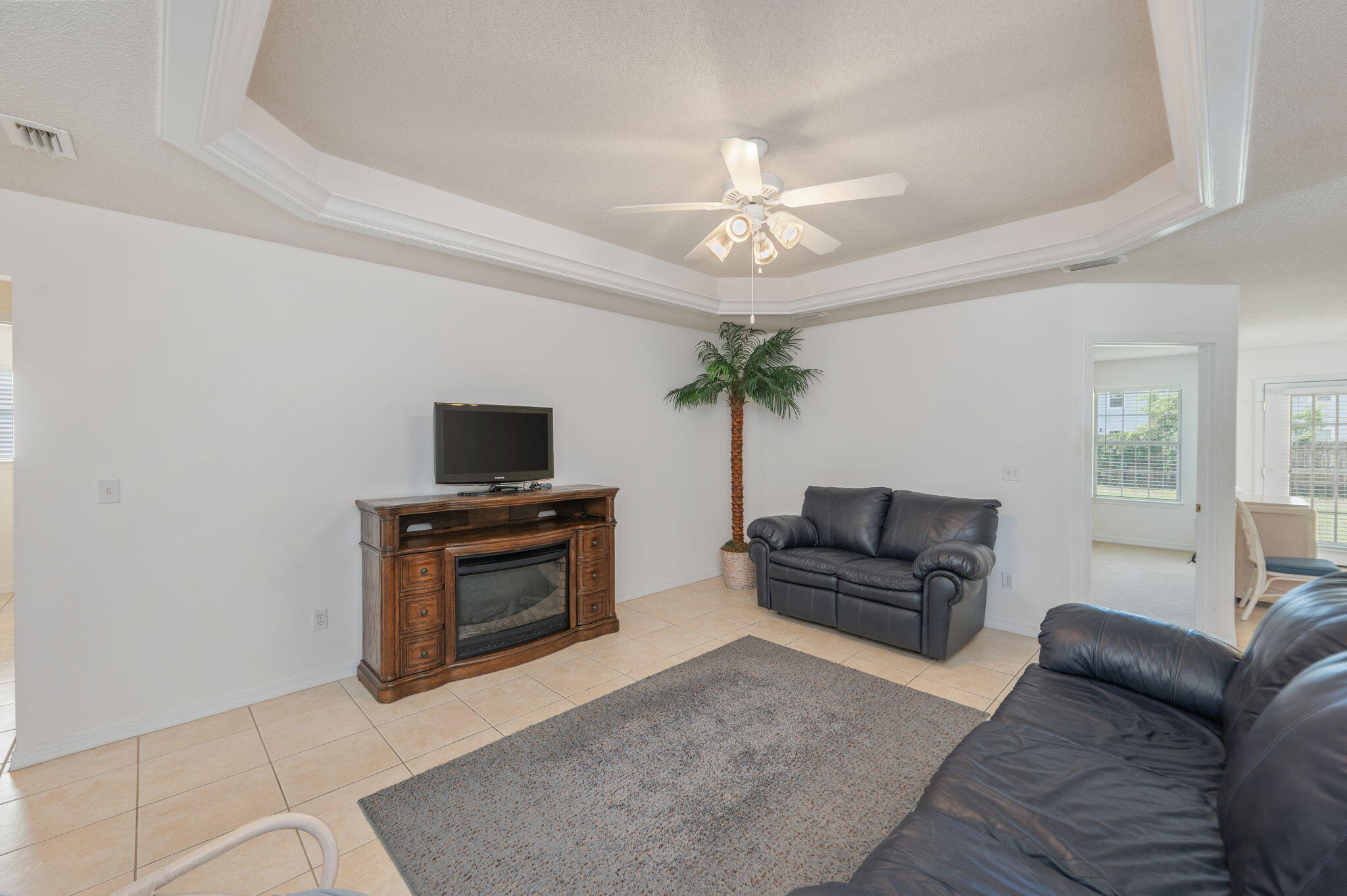 OAKRIDGE MANOR - Residential