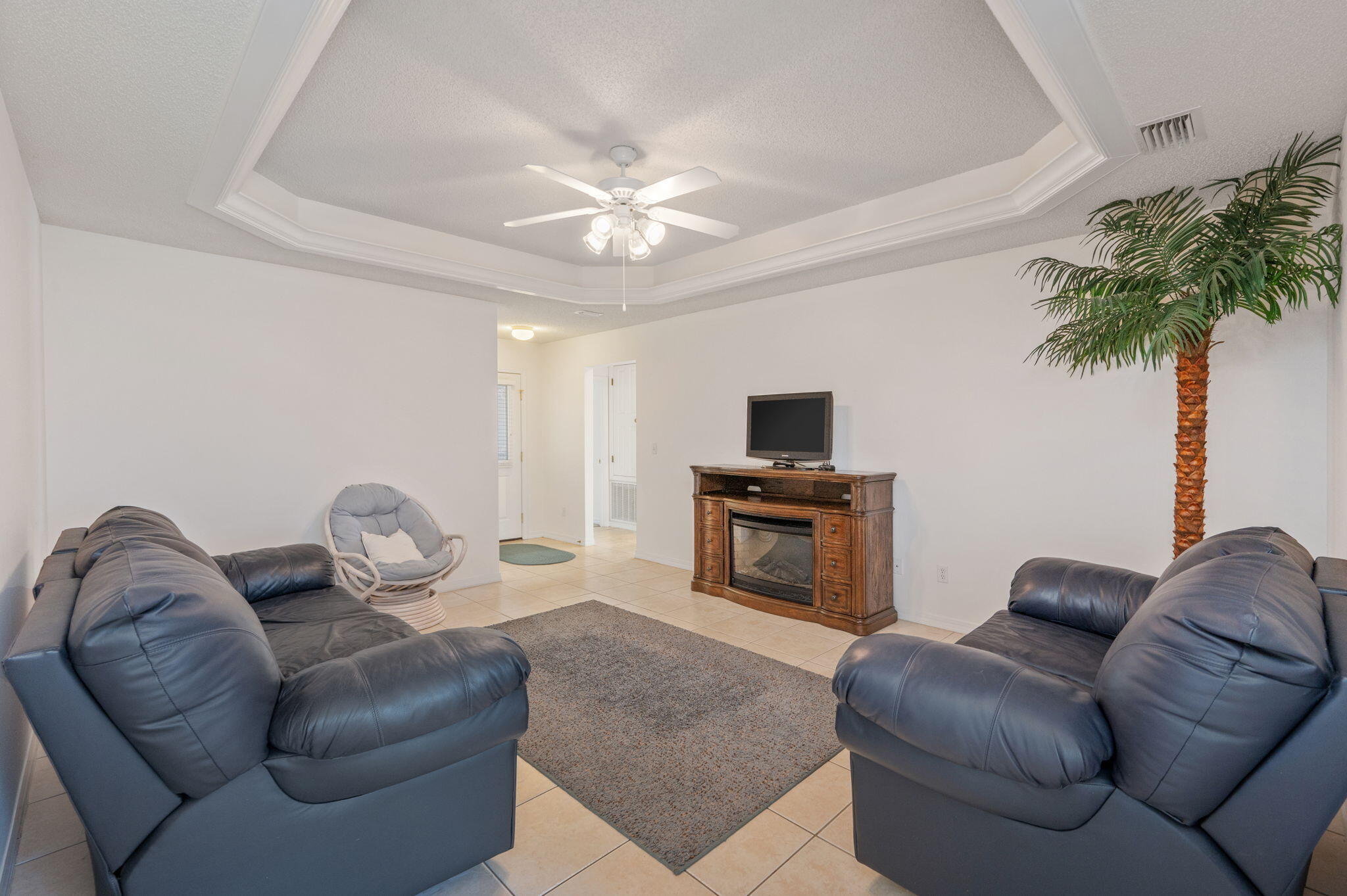 OAKRIDGE MANOR - Residential