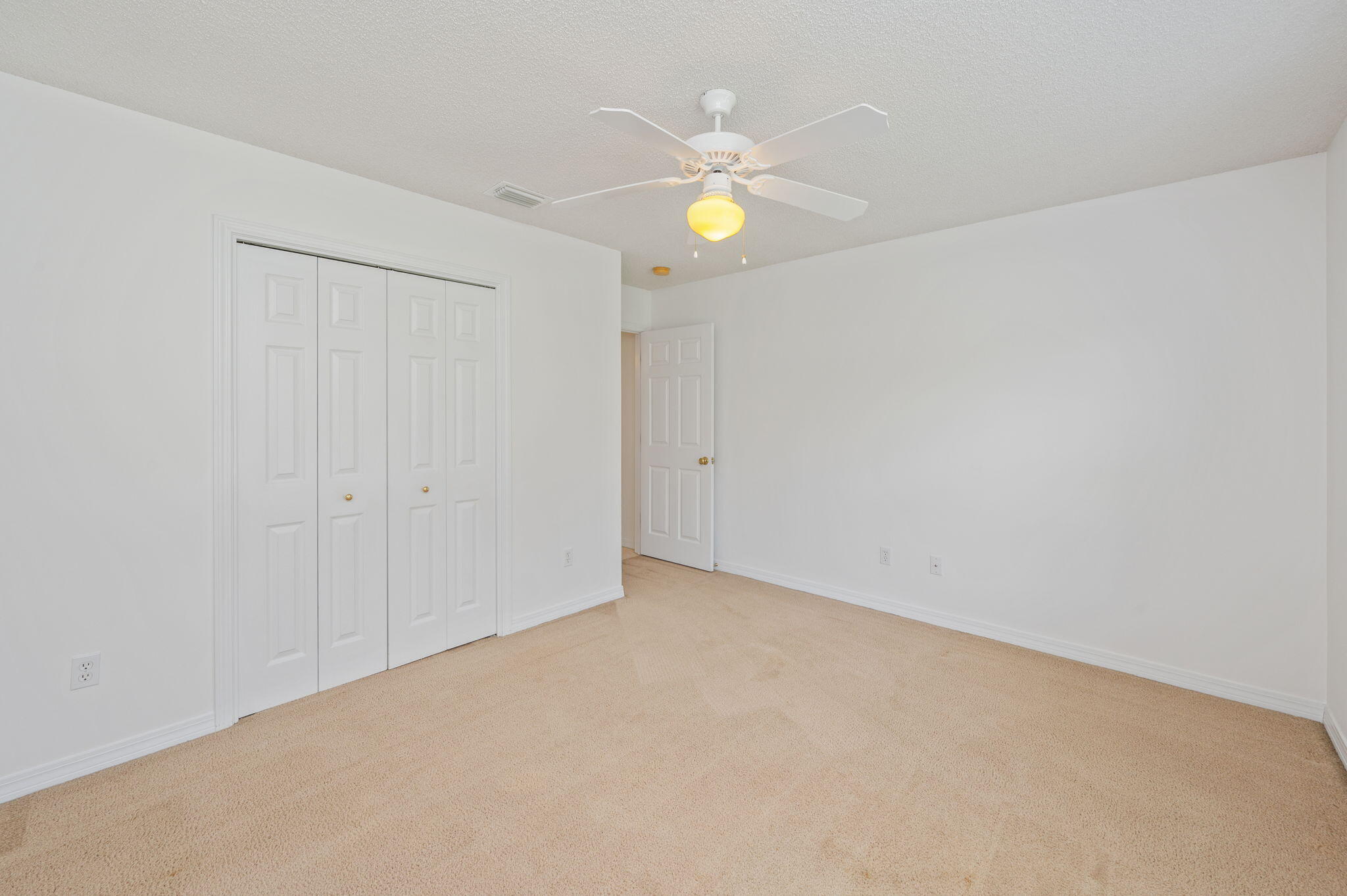 OAKRIDGE MANOR - Residential