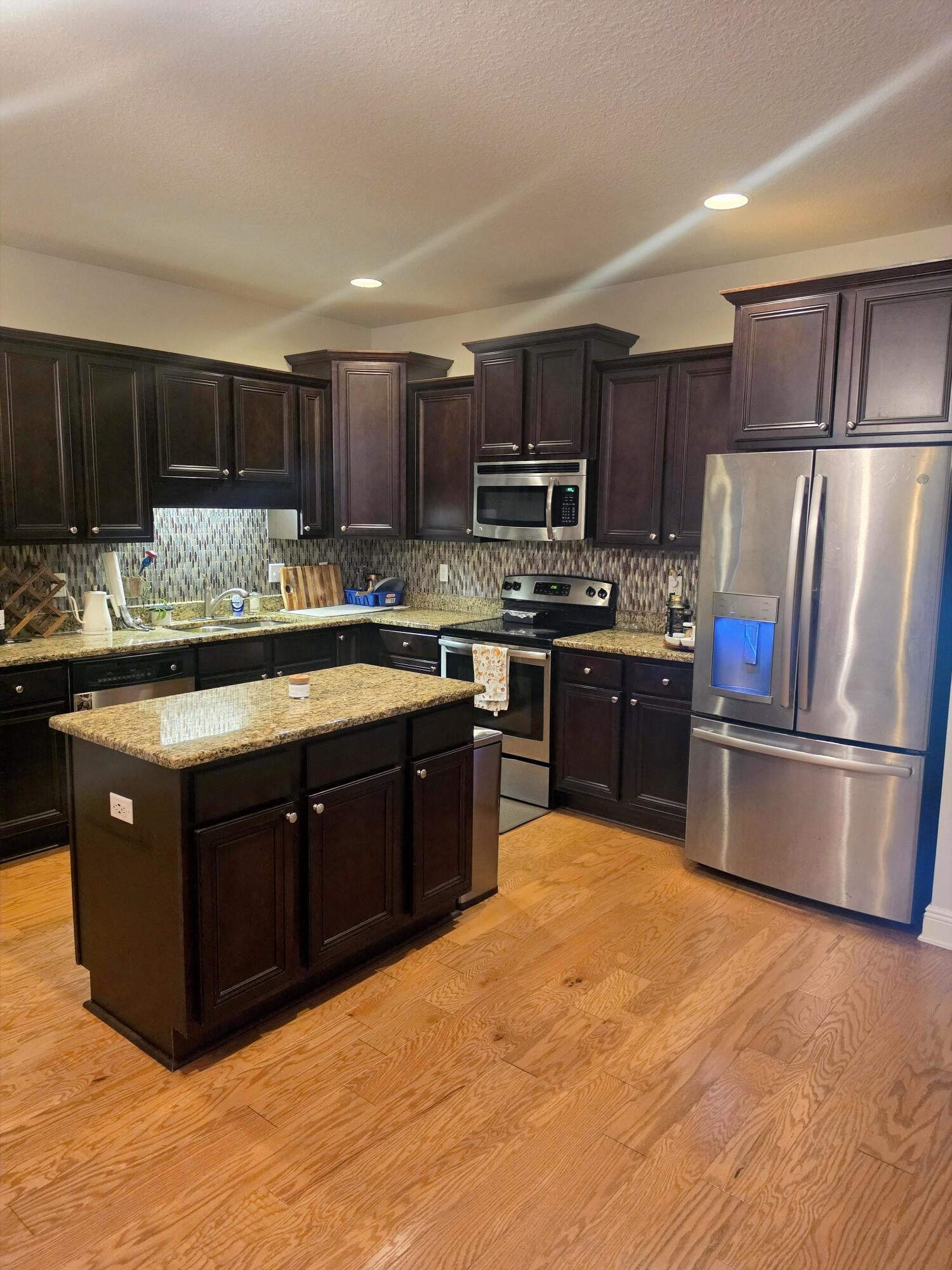 LAGRANGE LANDING - Residential