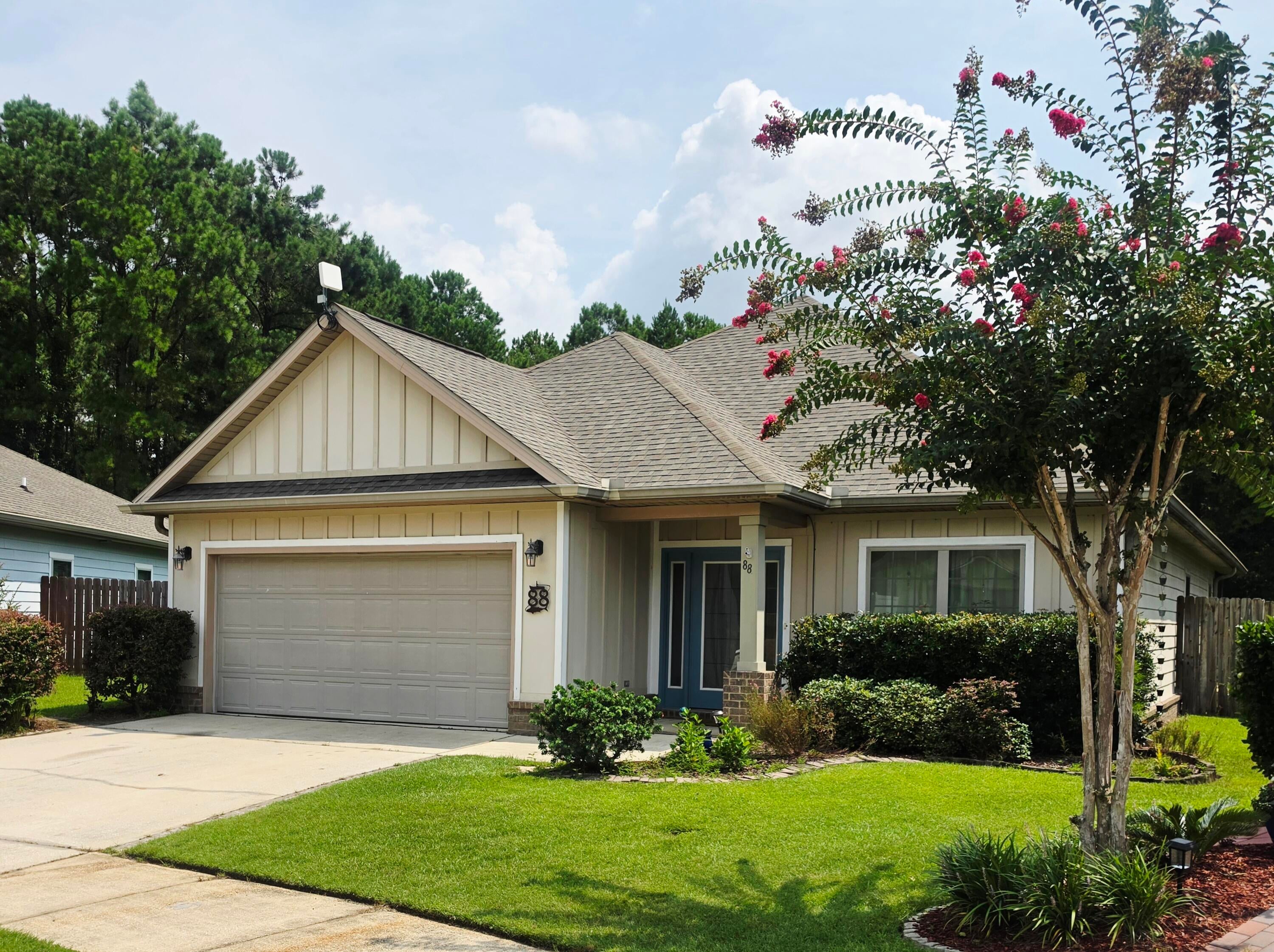LAGRANGE LANDING - Residential