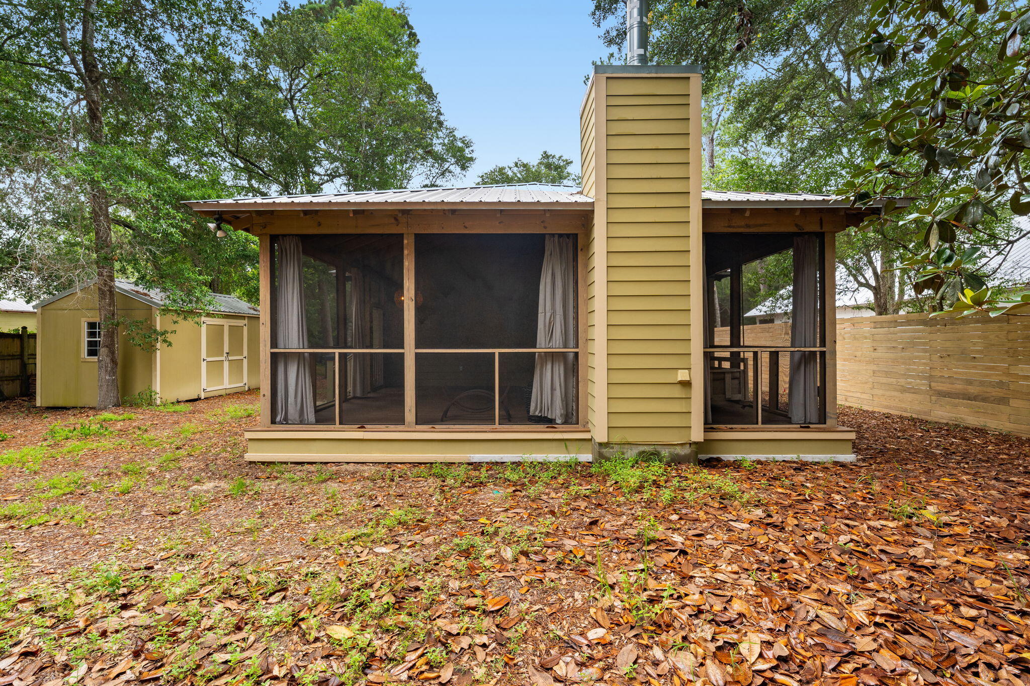 DAUGHETTES AMENDED - Residential