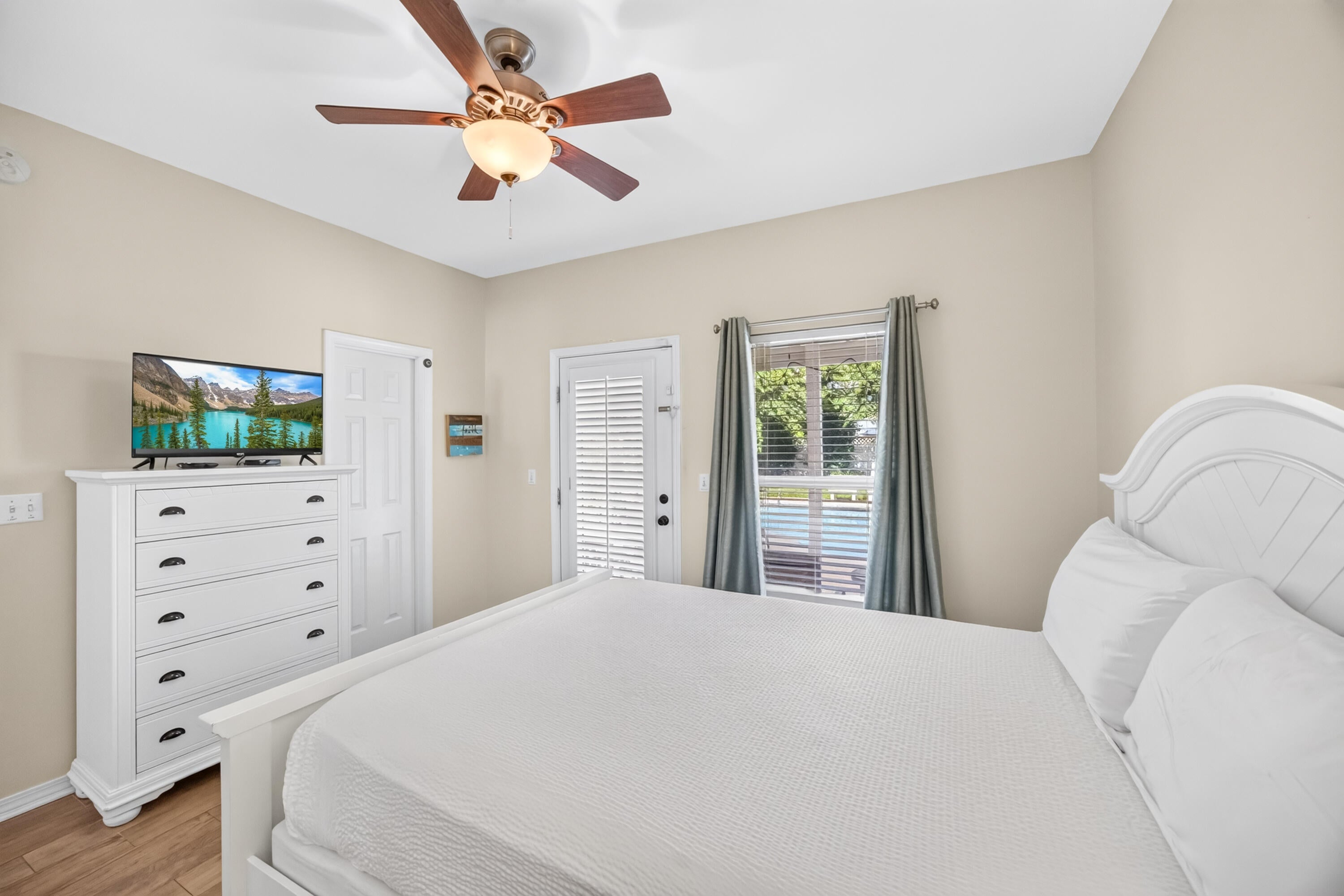 CRYSTAL BEACH - Residential