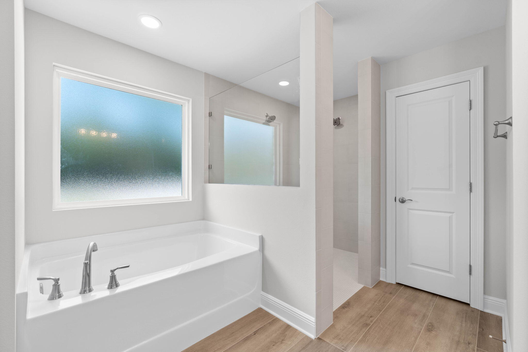 HOLLEY BY THE SEA - Residential