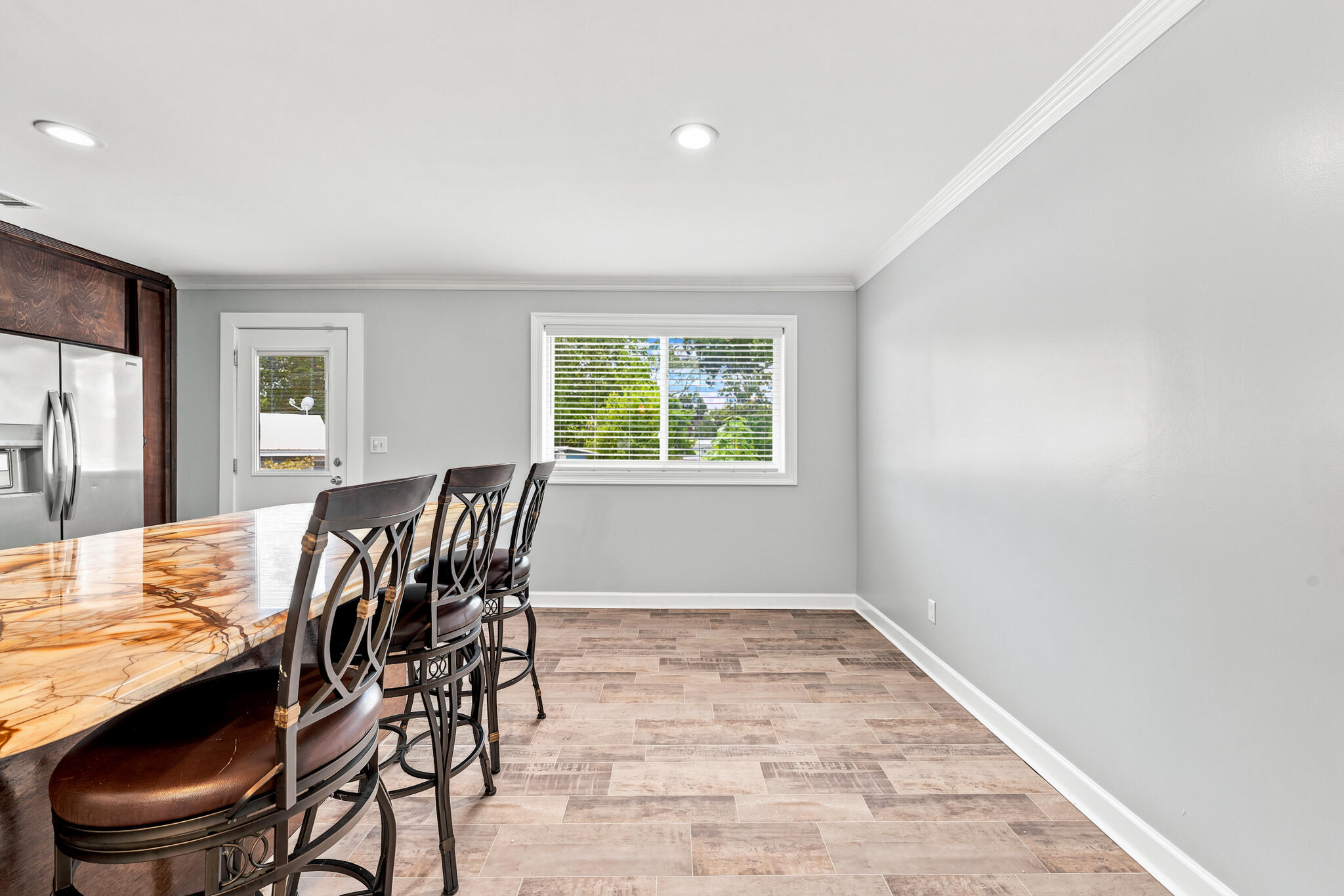 BEL-AIR S/D LOT 10 BLK 6 - Residential
