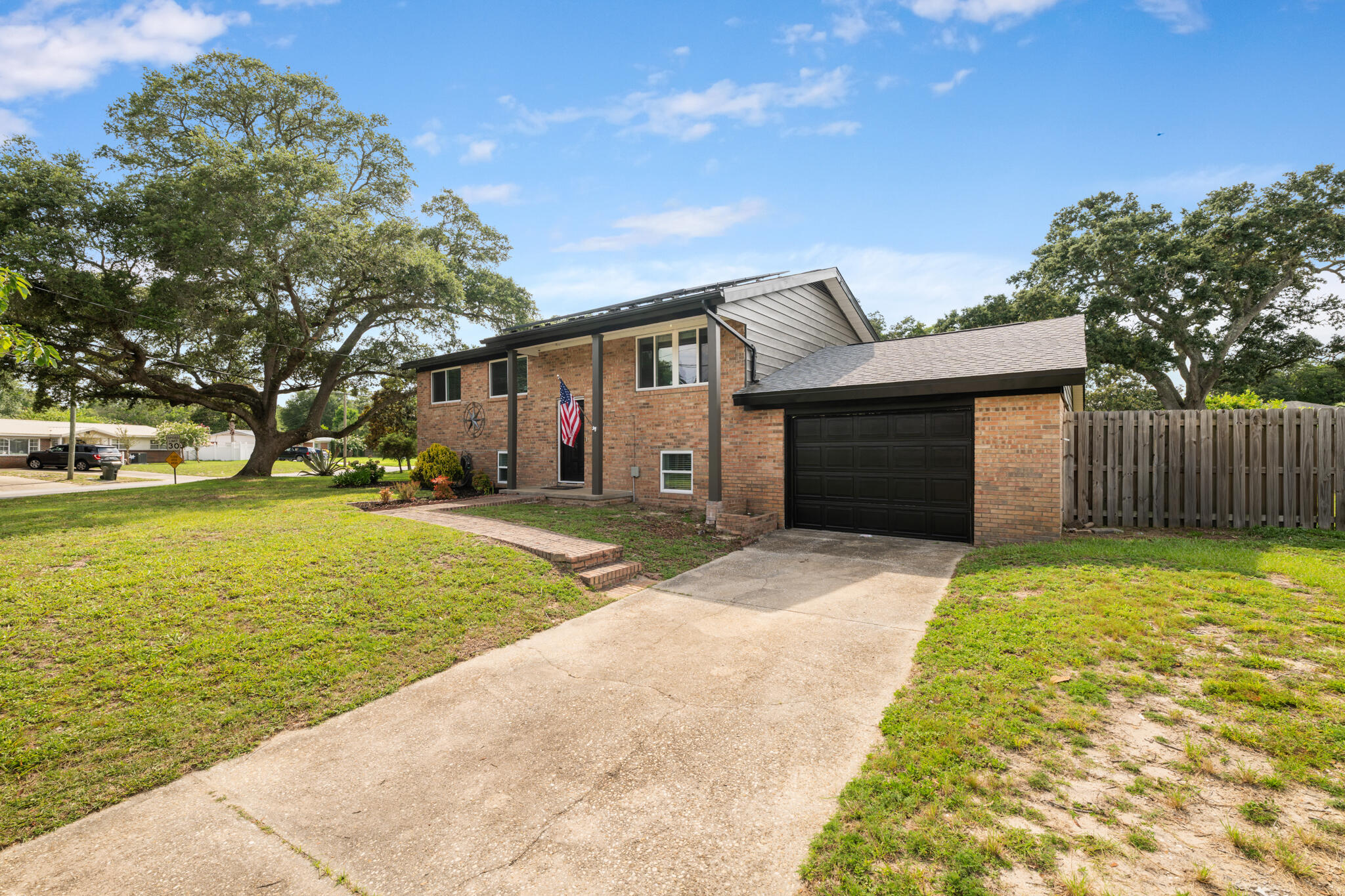 BEL-AIR S/D LOT 10 BLK 6 - Residential