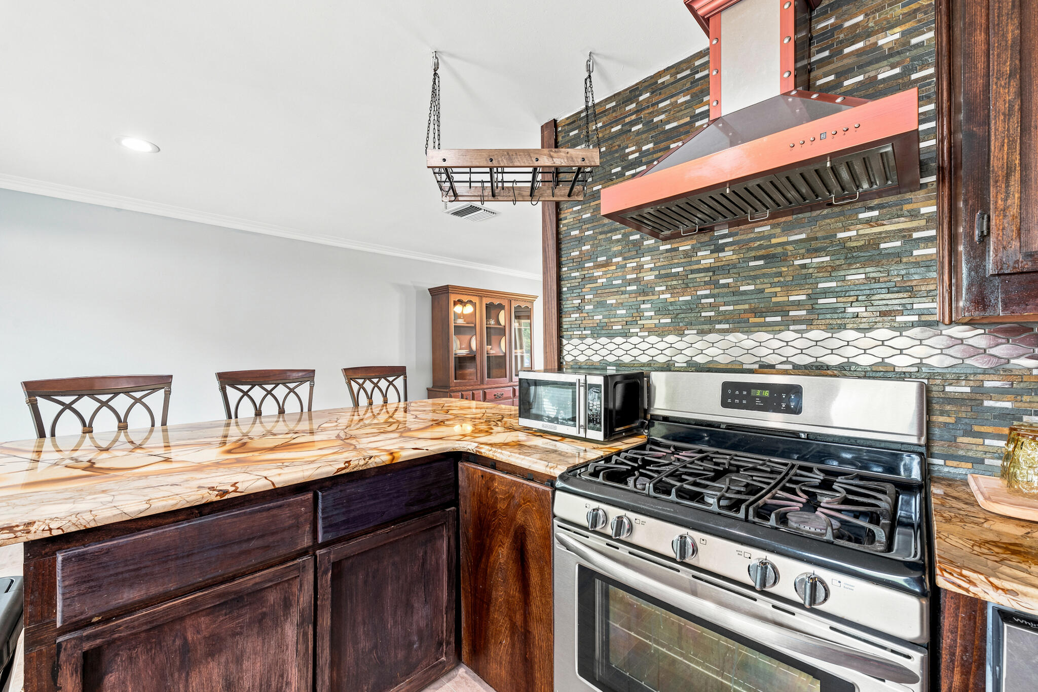 BEL-AIR S/D LOT 10 BLK 6 - Residential