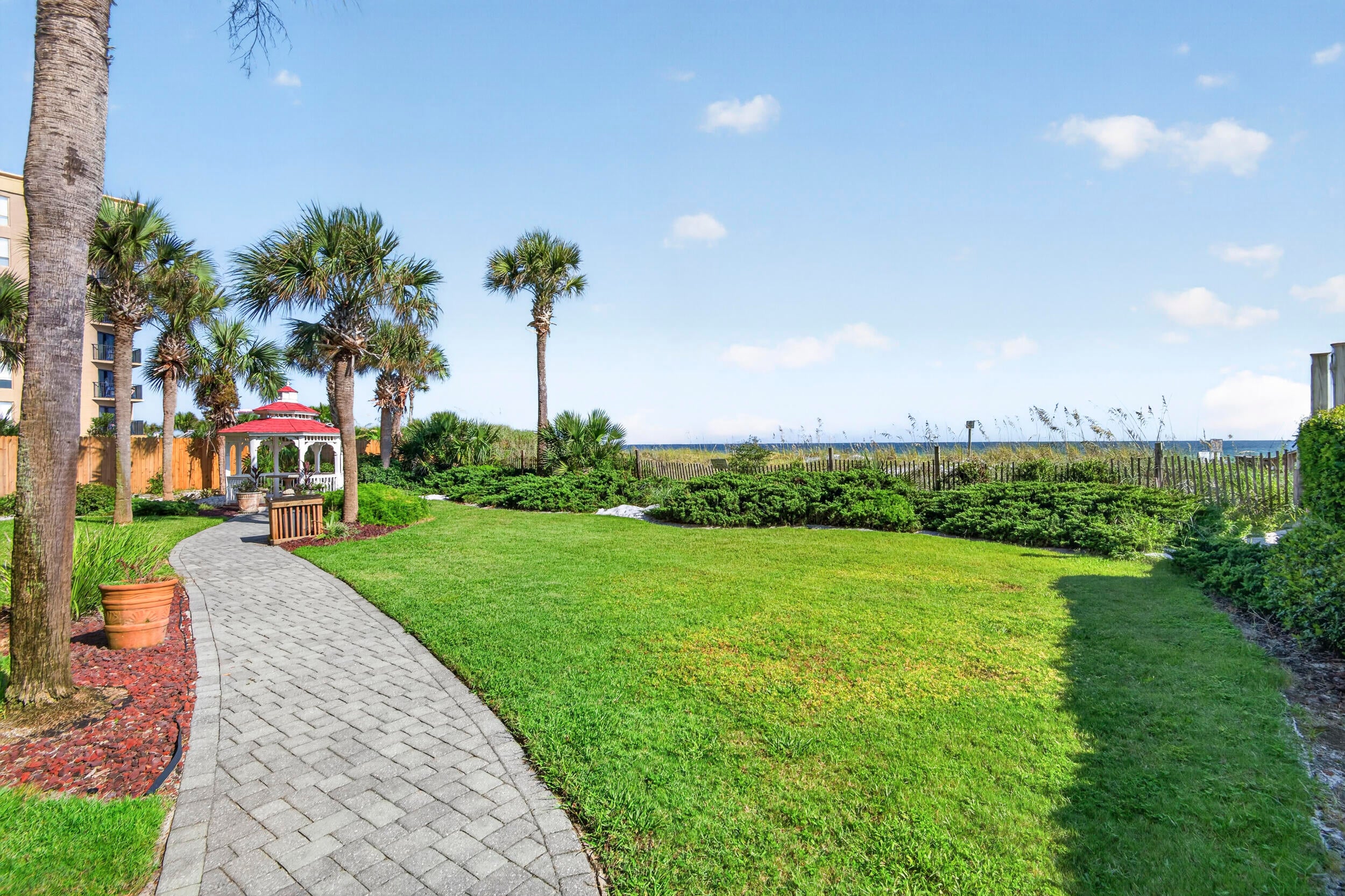 WATERS EDGE - Residential