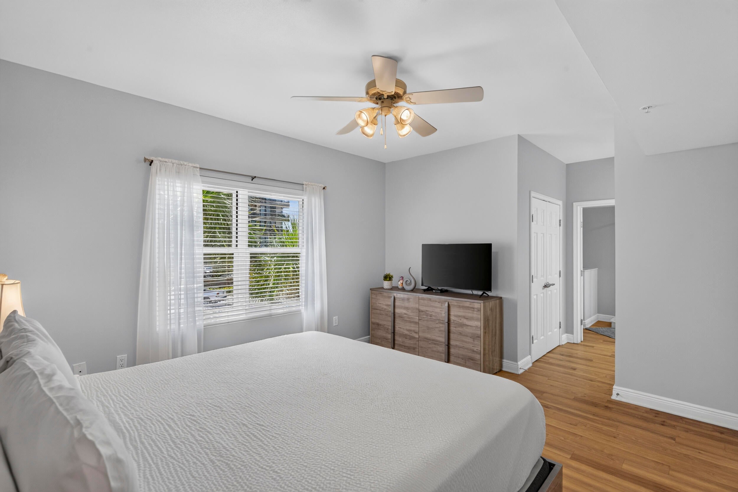 WATERS EDGE - Residential
