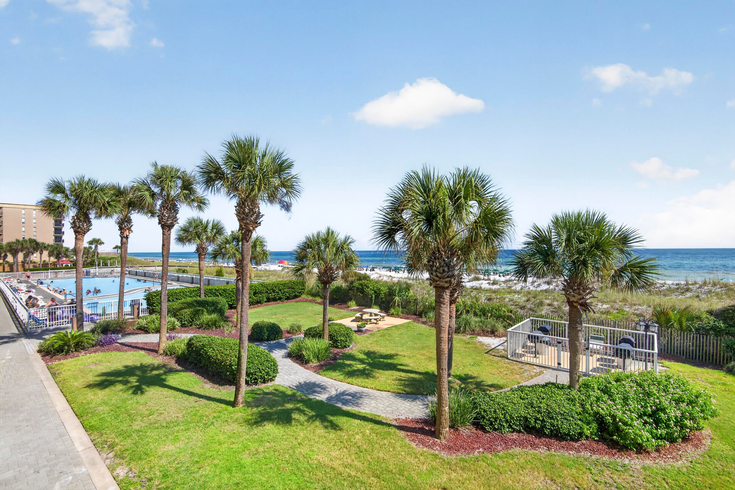 WATERS EDGE - Residential