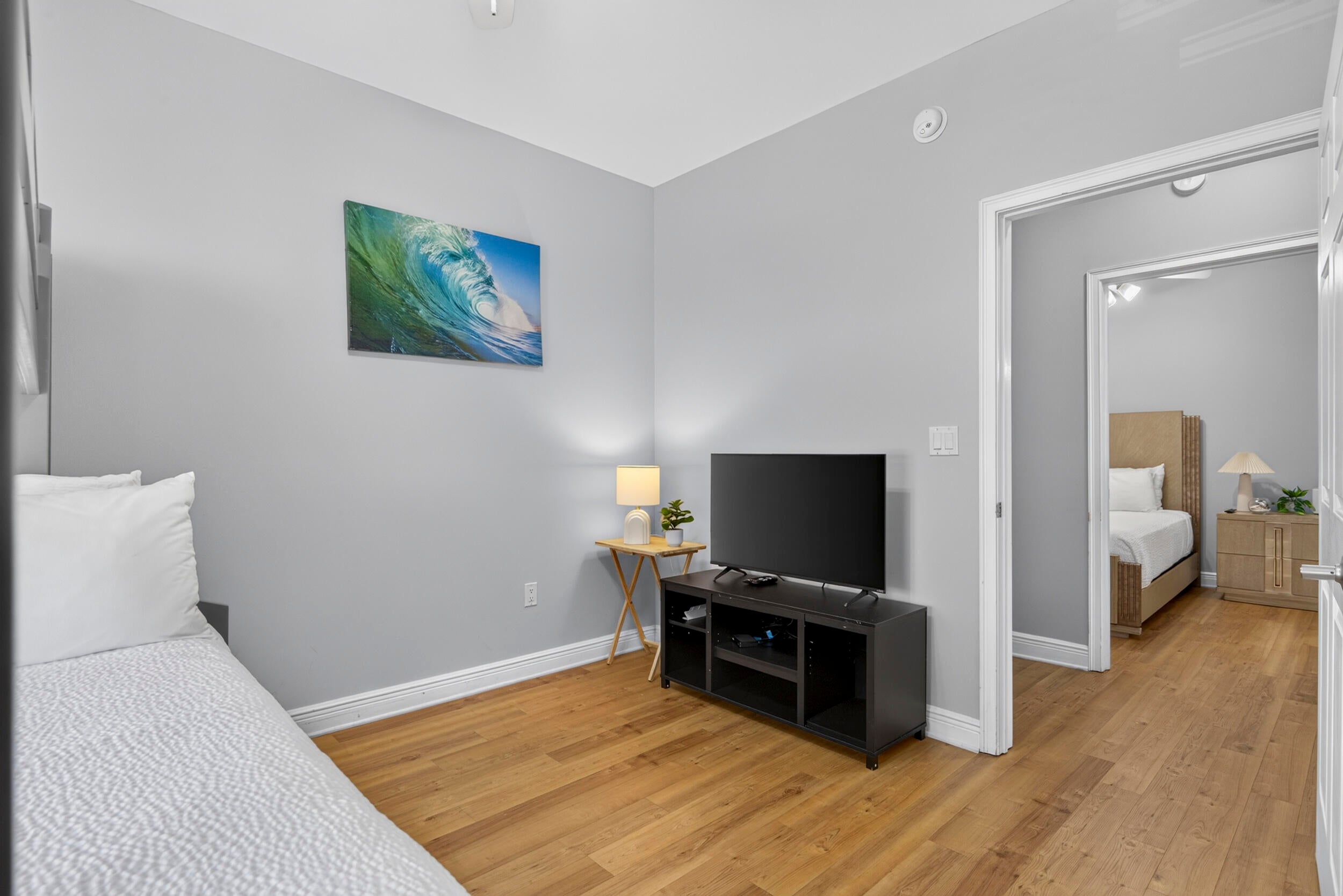 WATERS EDGE - Residential