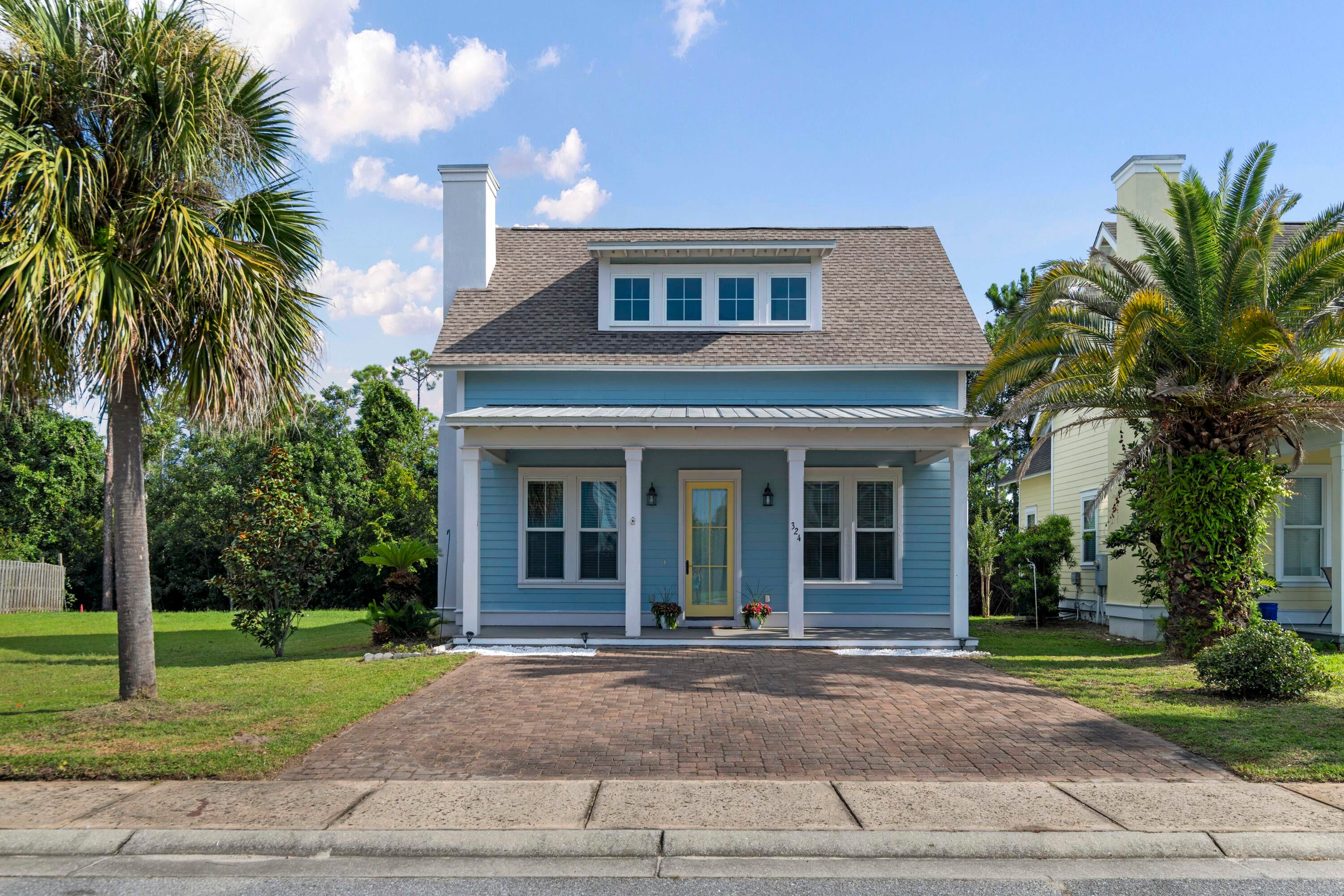 HARRISON'S WALK - Residential