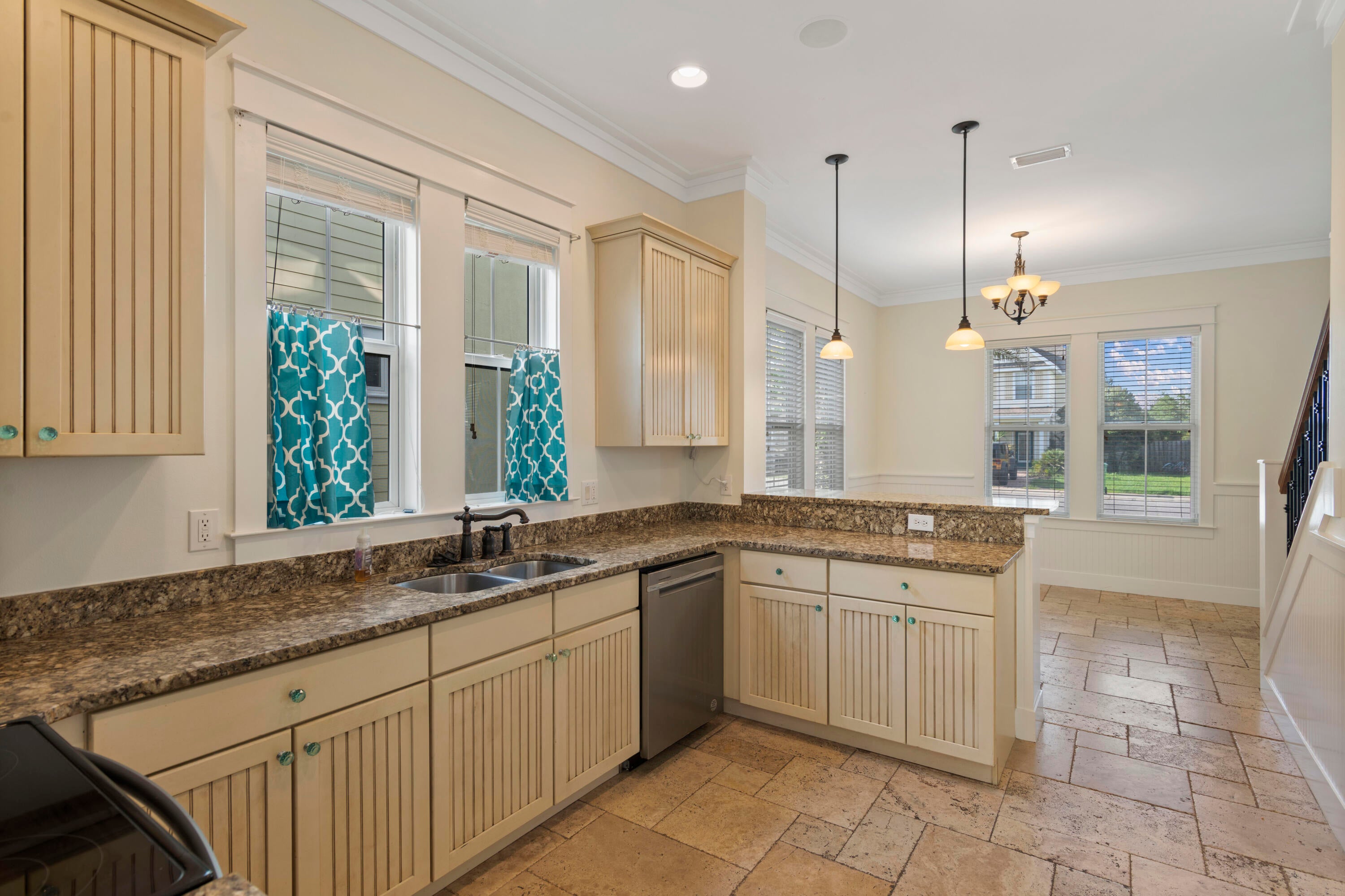 HARRISON'S WALK - Residential