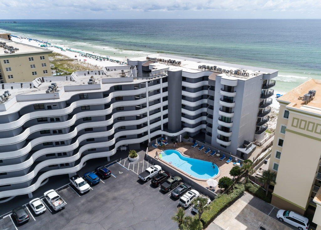 NAUTILUS CONDOMINIUMS - Residential