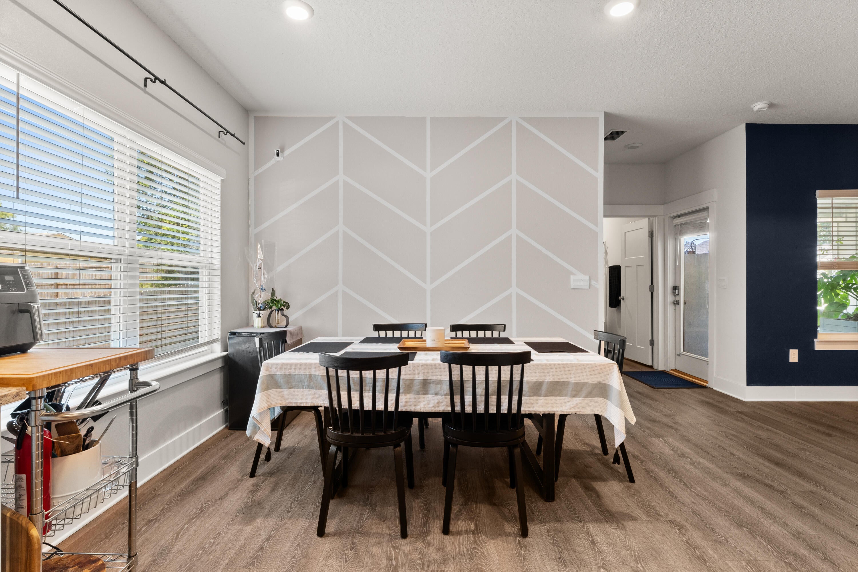 ROMAN OAKS - Residential