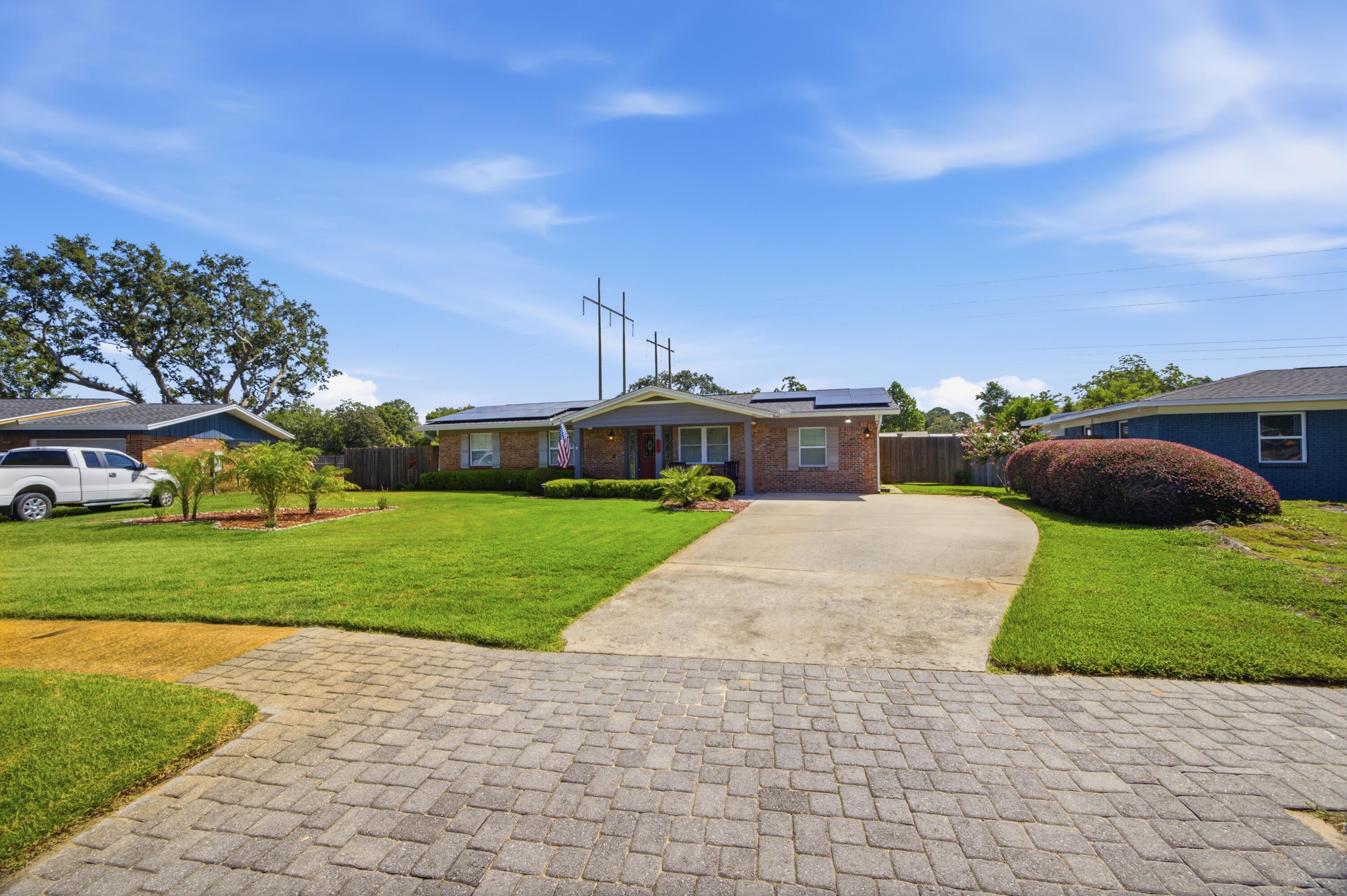 PINEDALE - Residential