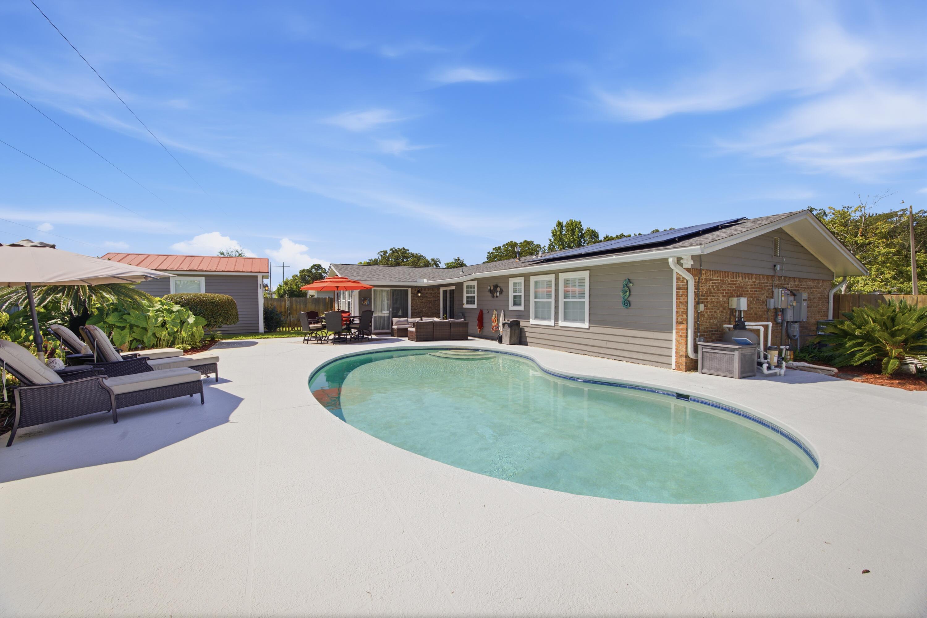 PINEDALE - Residential
