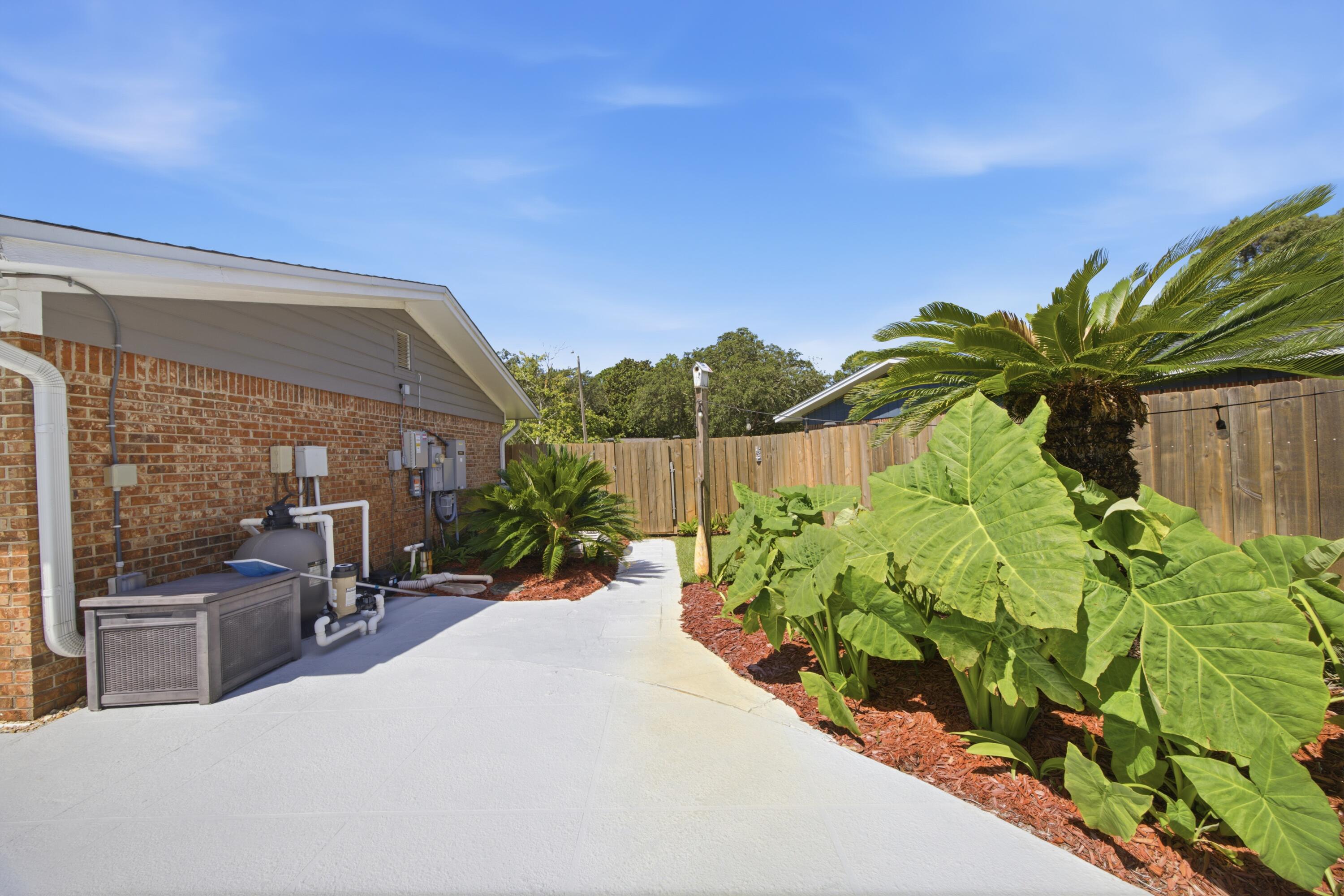 PINEDALE - Residential