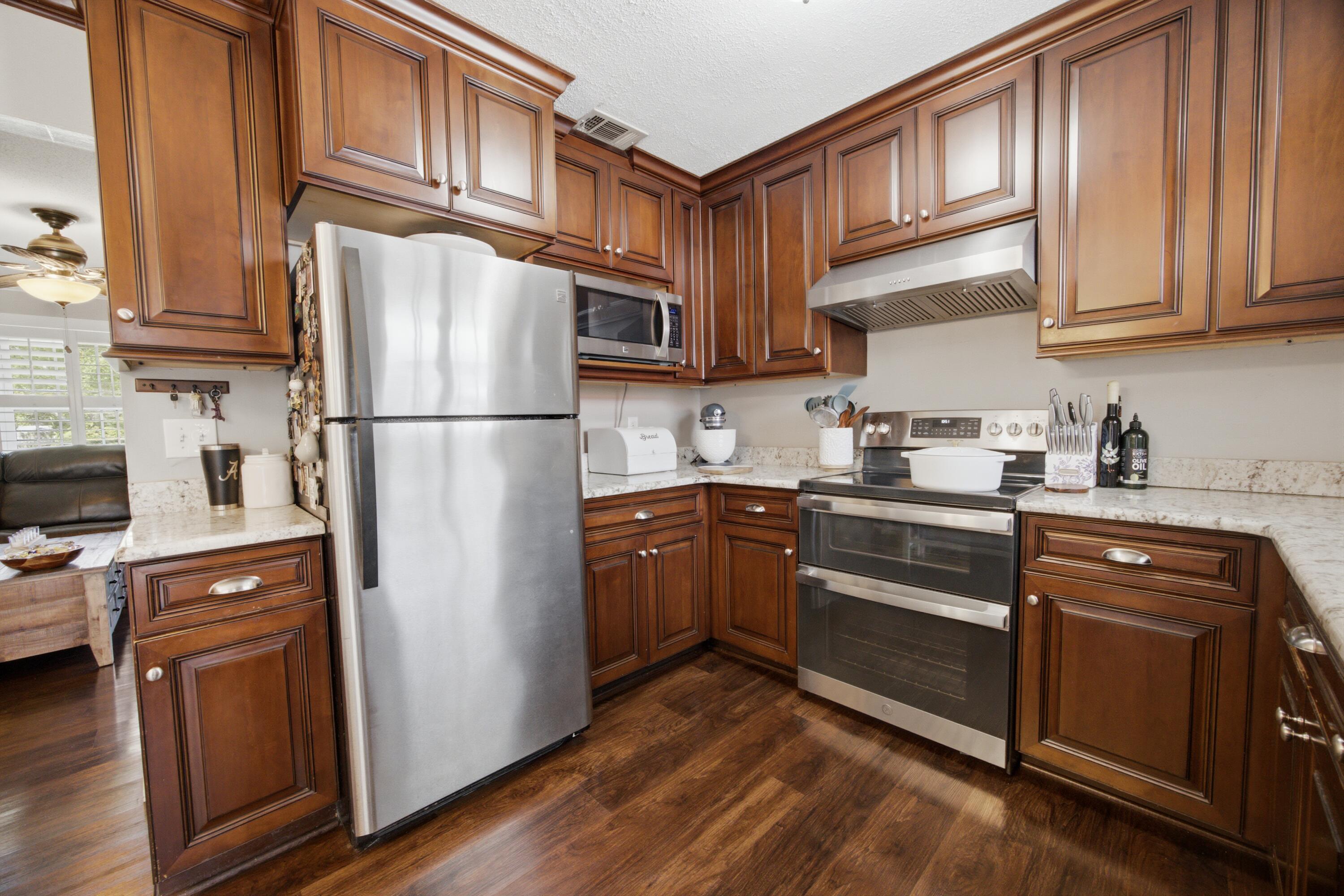 PINEDALE - Residential