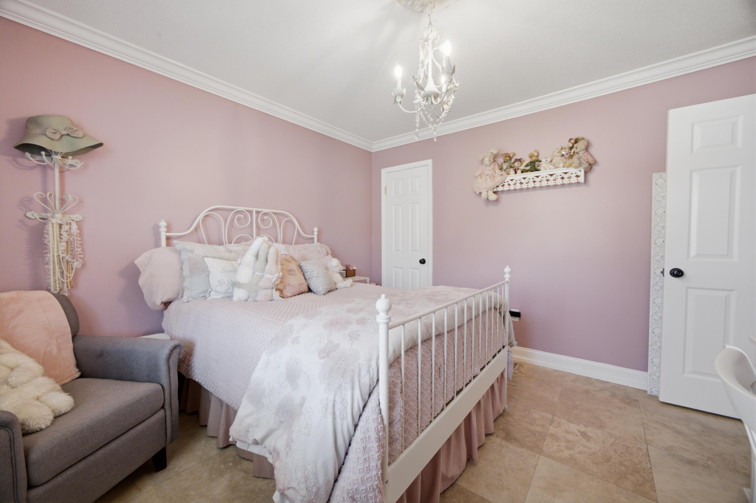 PINEDALE - Residential