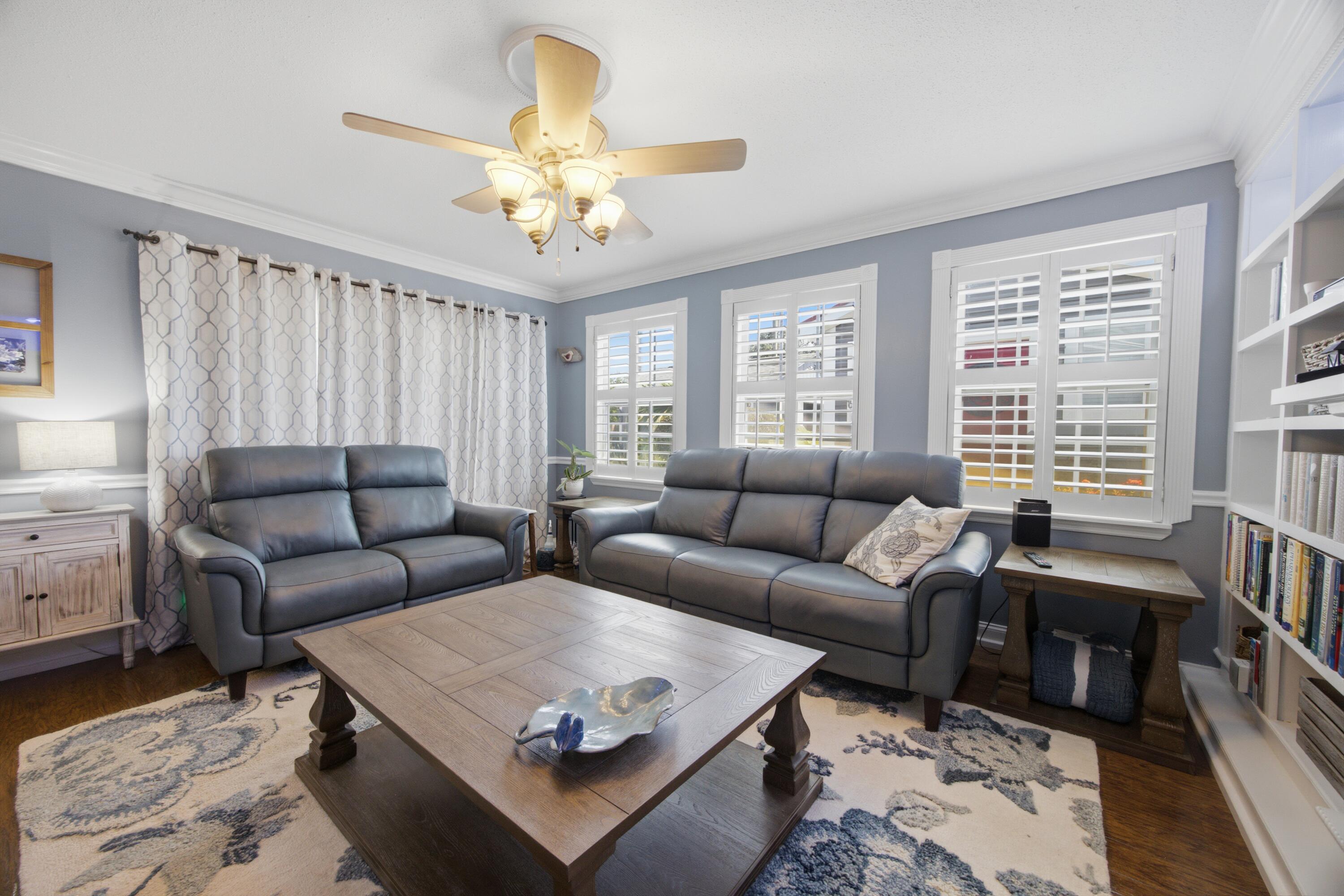 PINEDALE - Residential