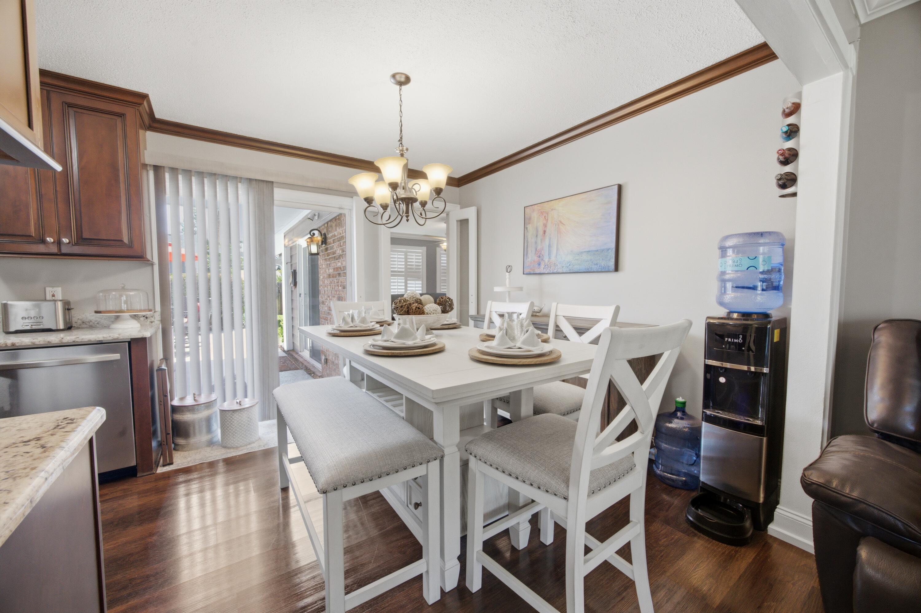 PINEDALE - Residential