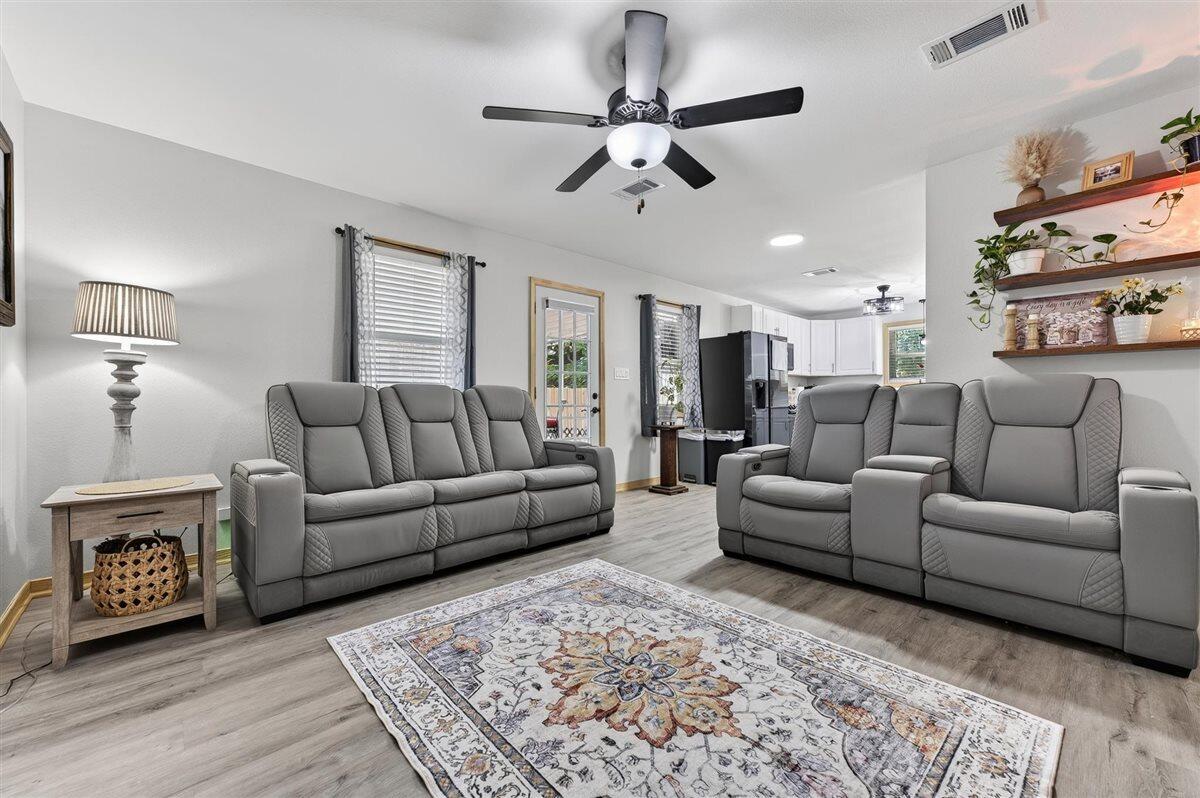 NO RECORDED SUBDIVISION - Residential