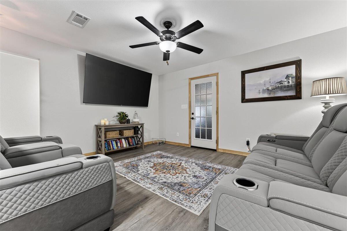 NO RECORDED SUBDIVISION - Residential
