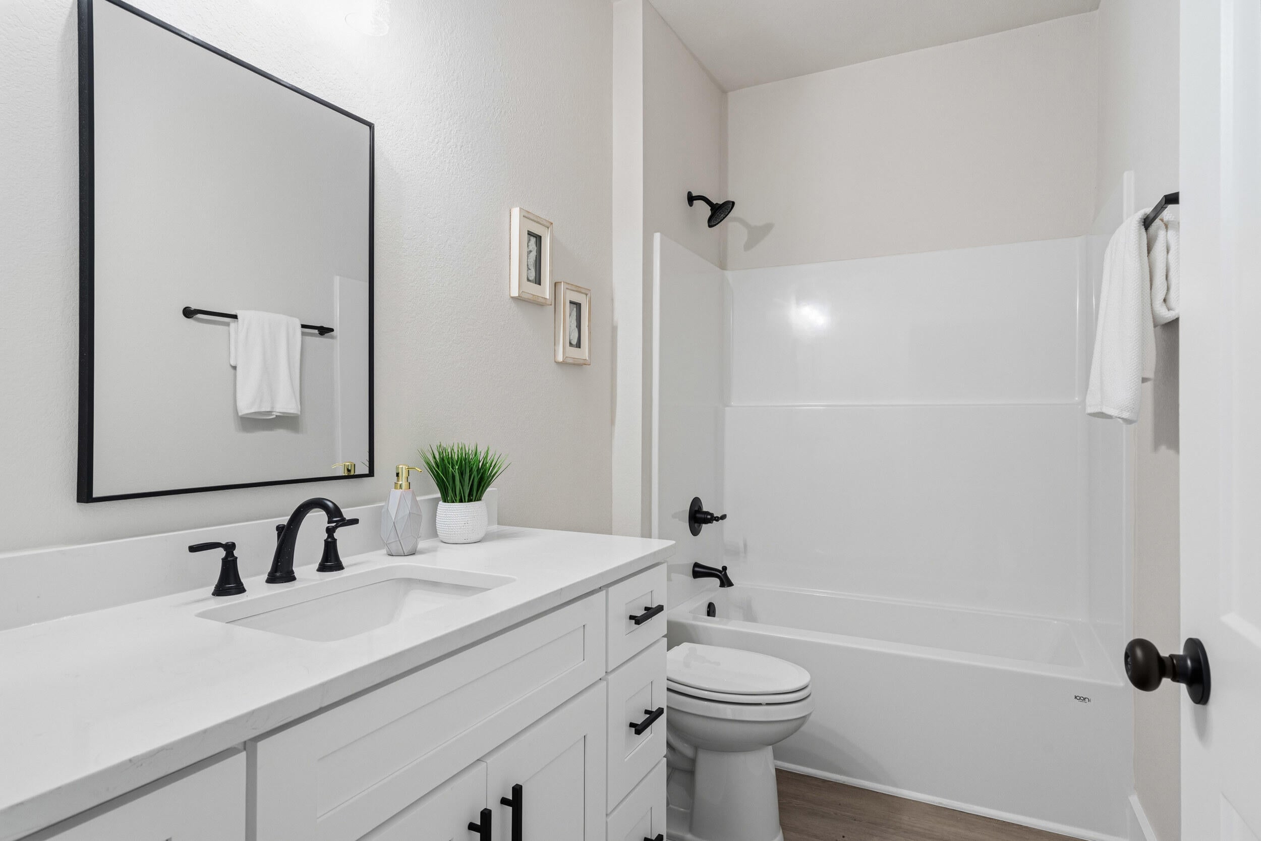 SYLVANIA HEIGHTS - Residential