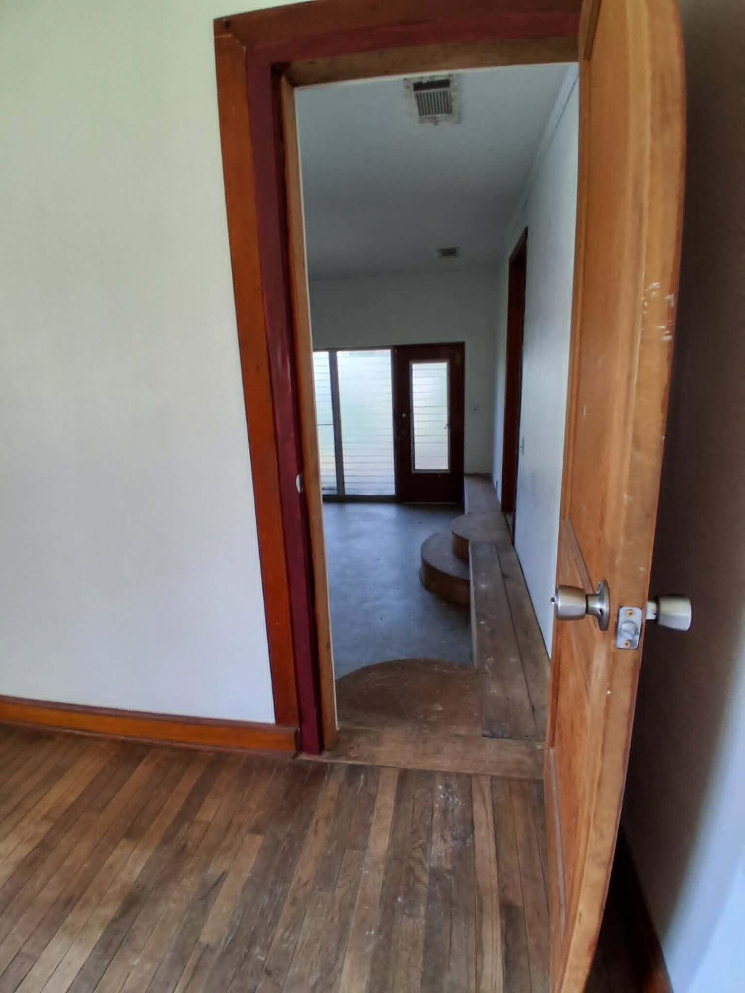 CRESTVIEW LOTS 3 & 4 BLK 36 - Residential