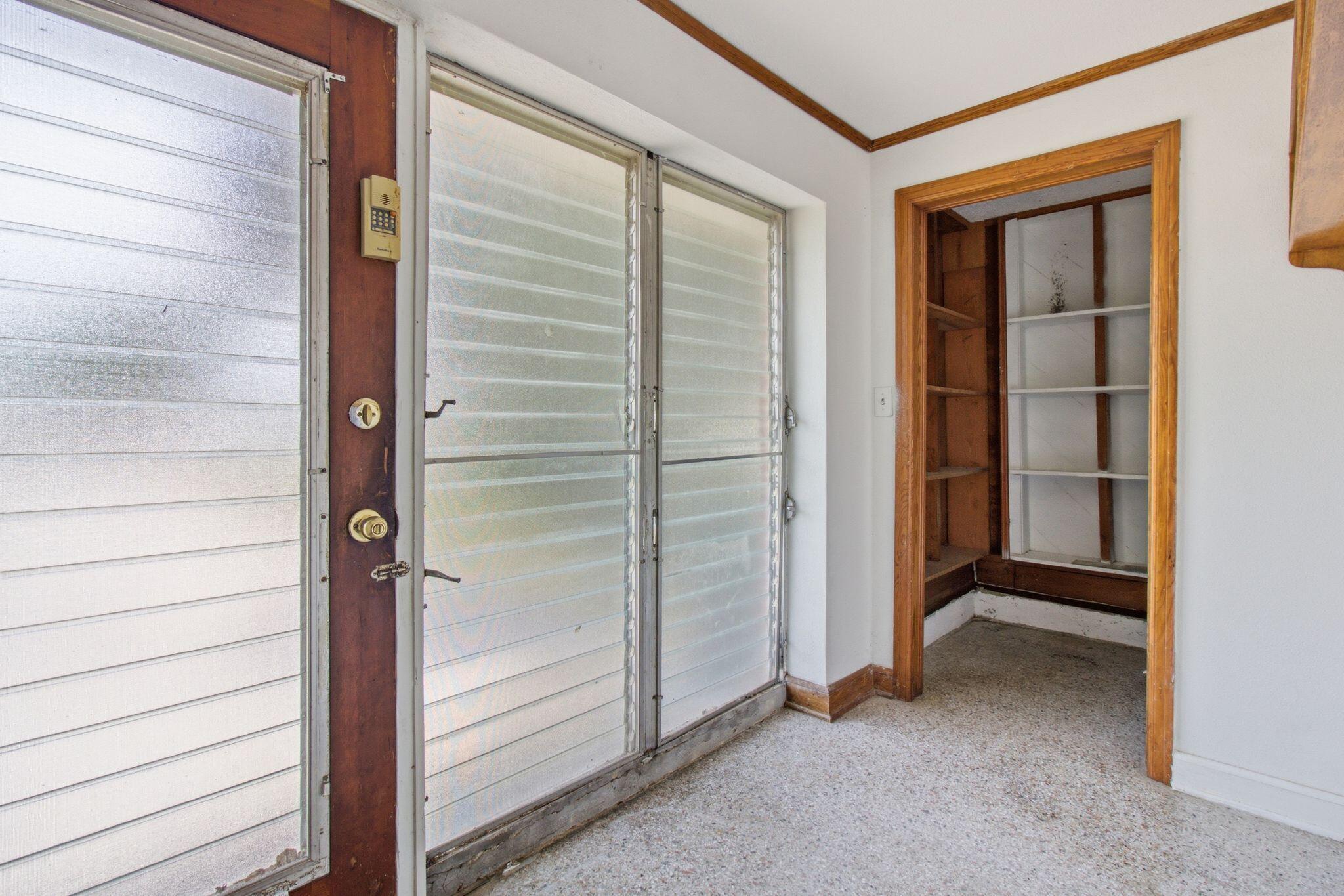 CRESTVIEW LOTS 3 & 4 BLK 36 - Residential