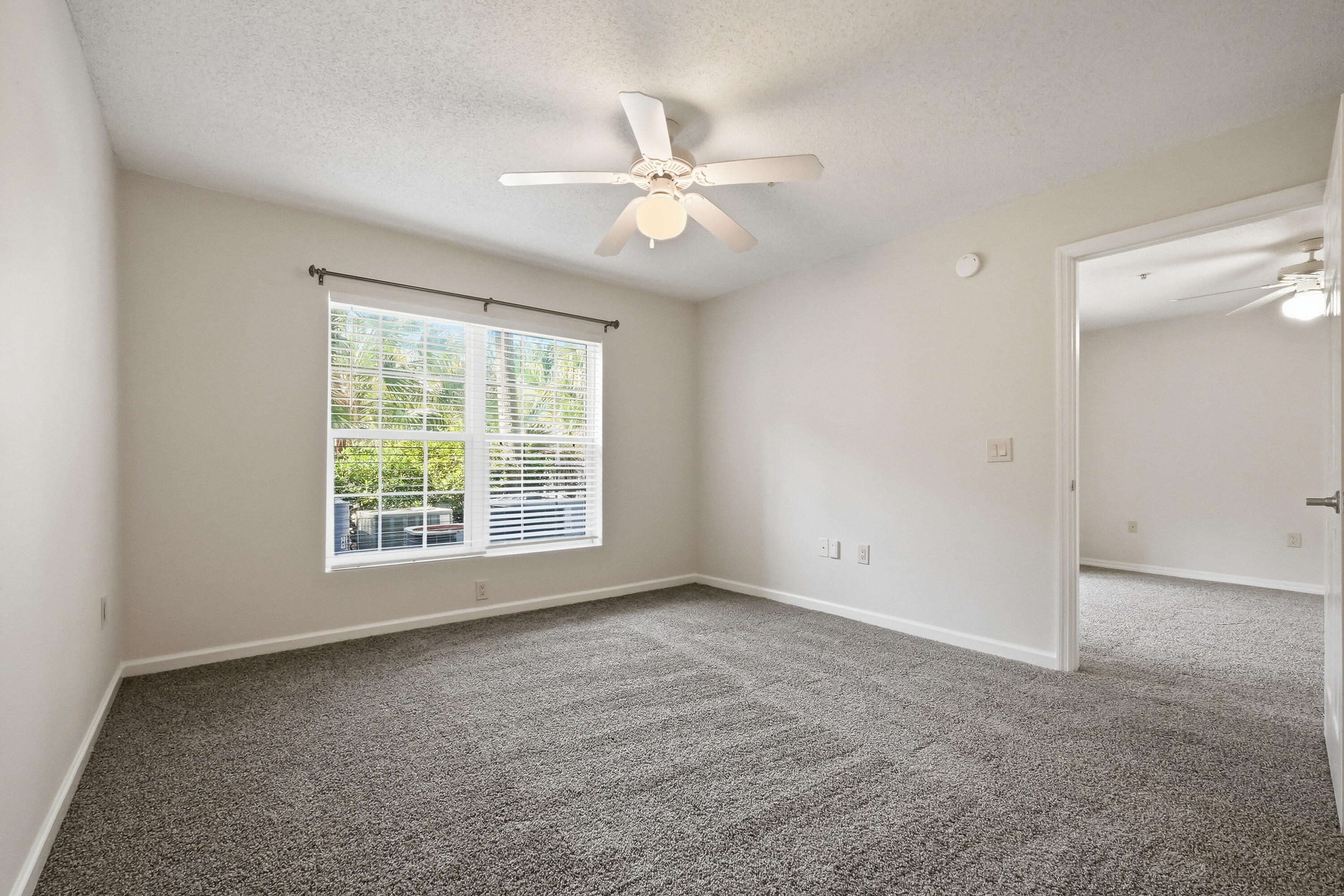 FLORIDA CLUB - Residential Lease