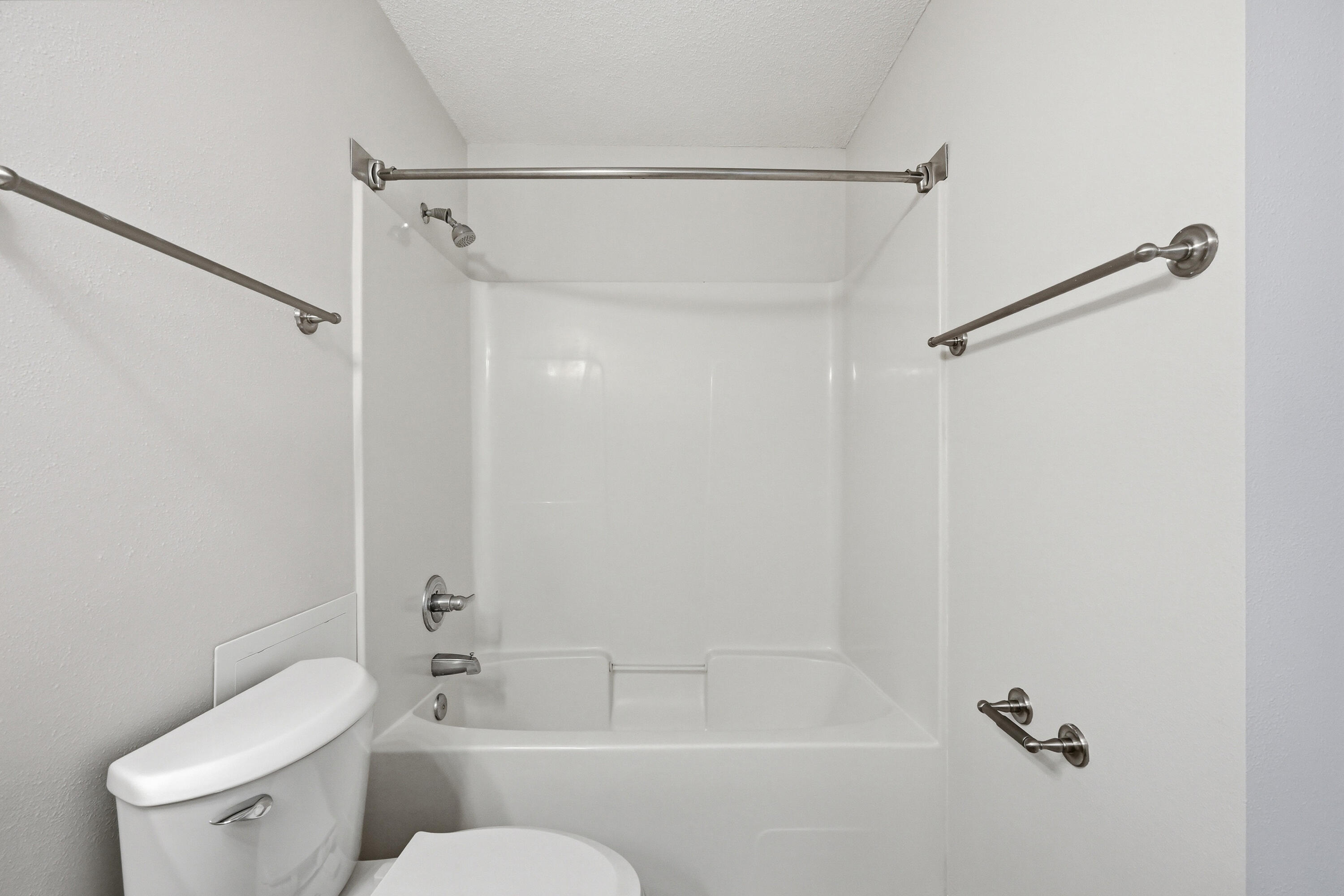FLORIDA CLUB - Residential Lease