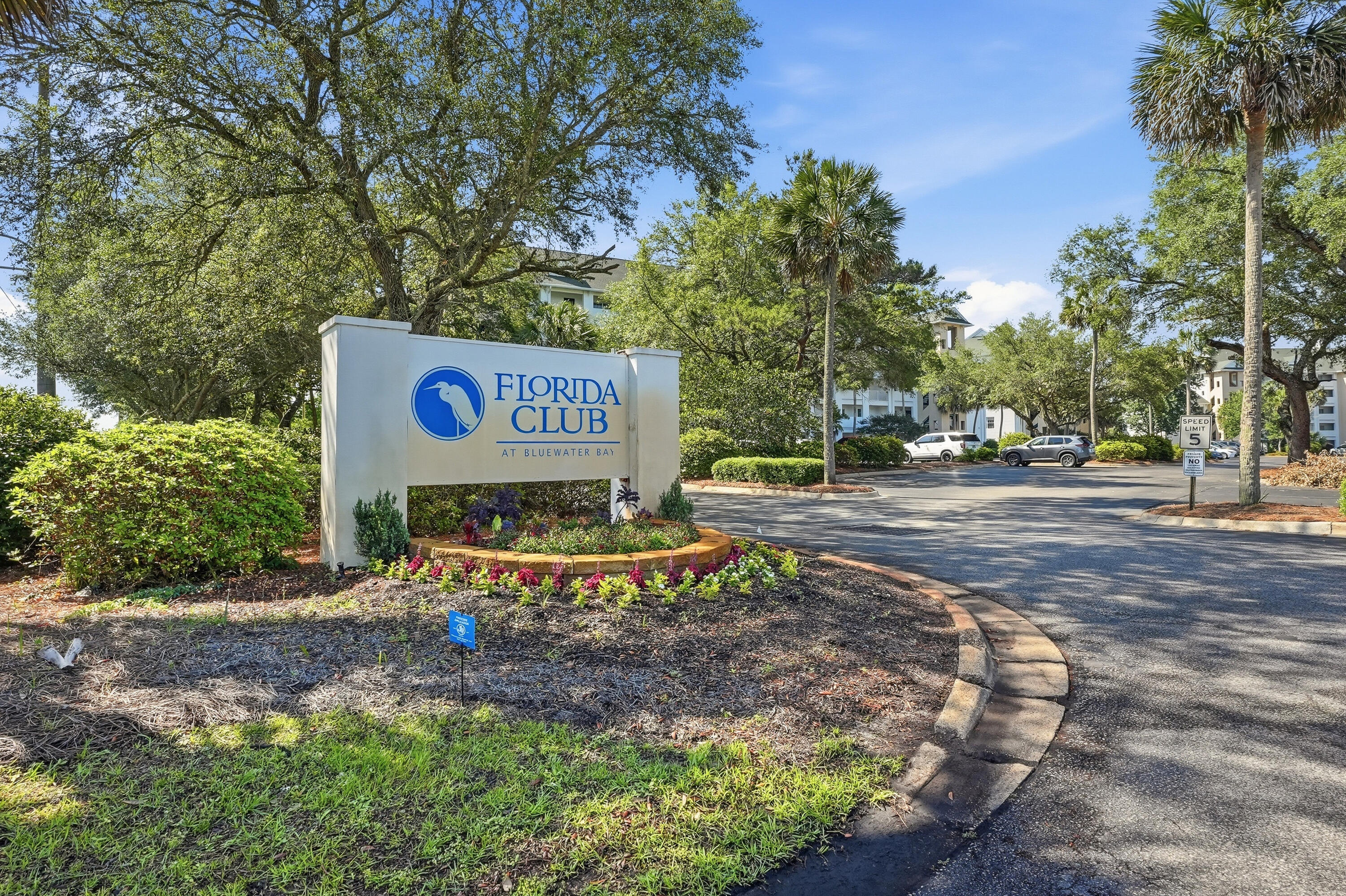 FLORIDA CLUB - Residential Lease