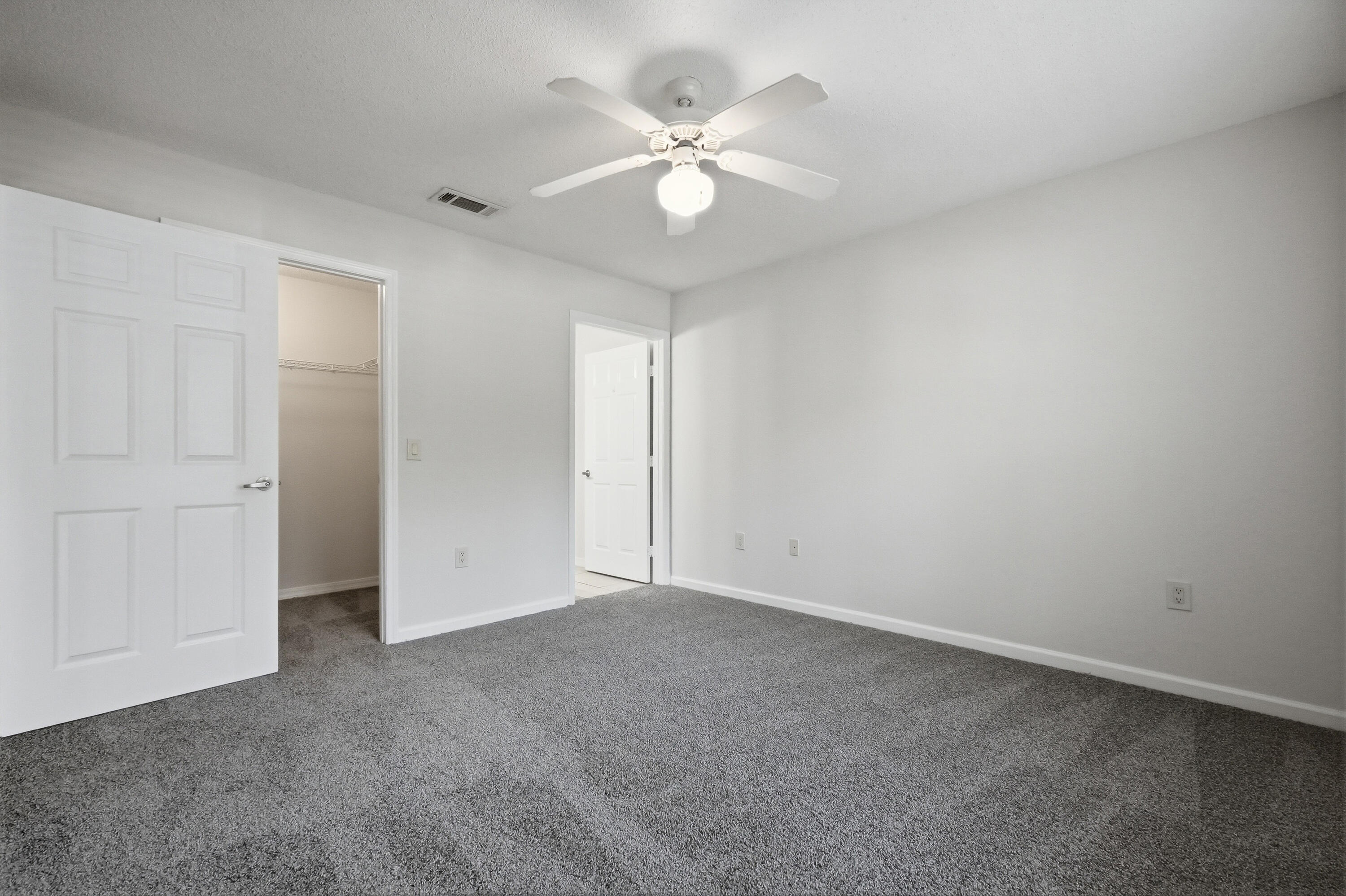 FLORIDA CLUB - Residential Lease