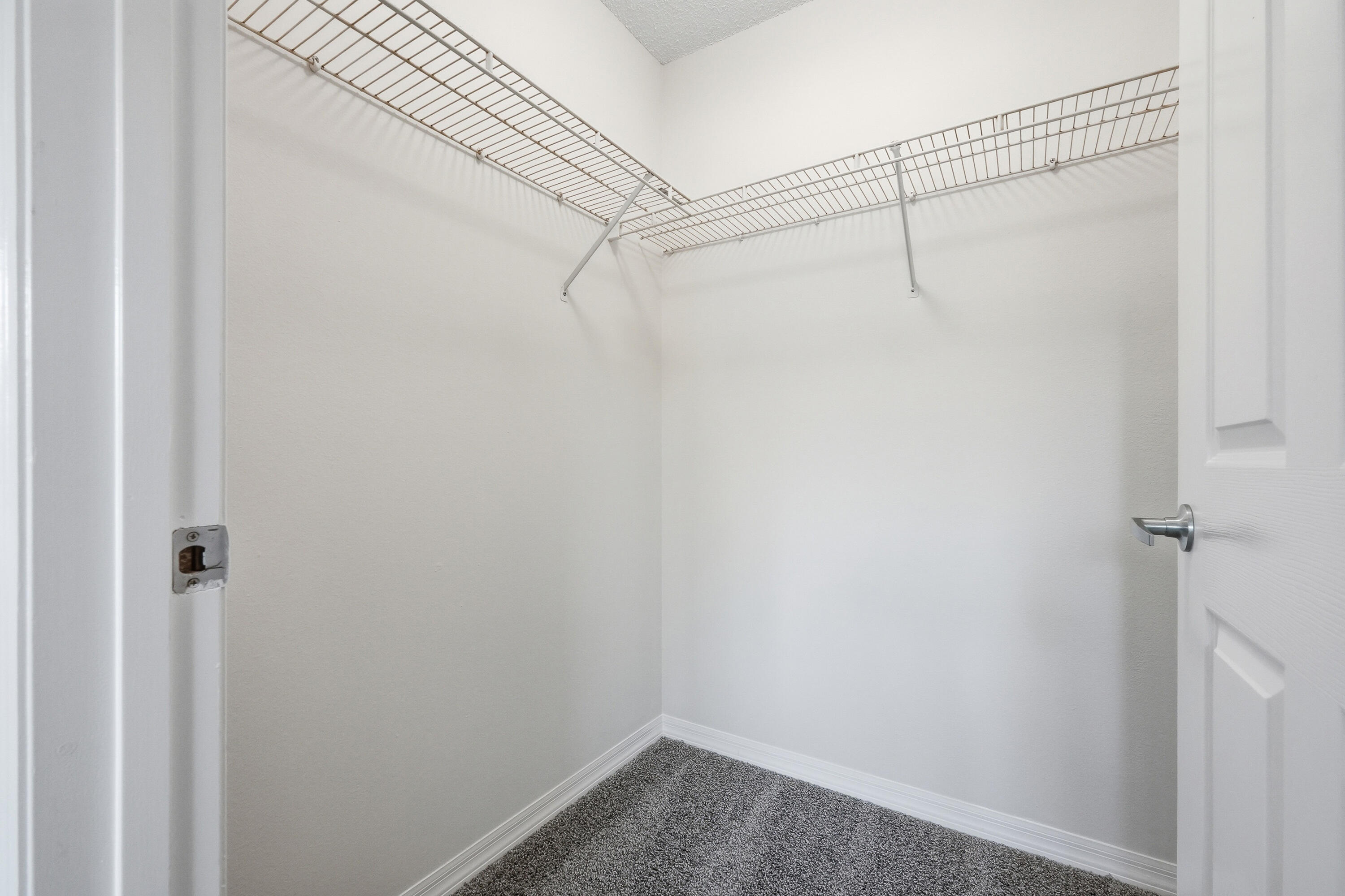 FLORIDA CLUB - Residential Lease