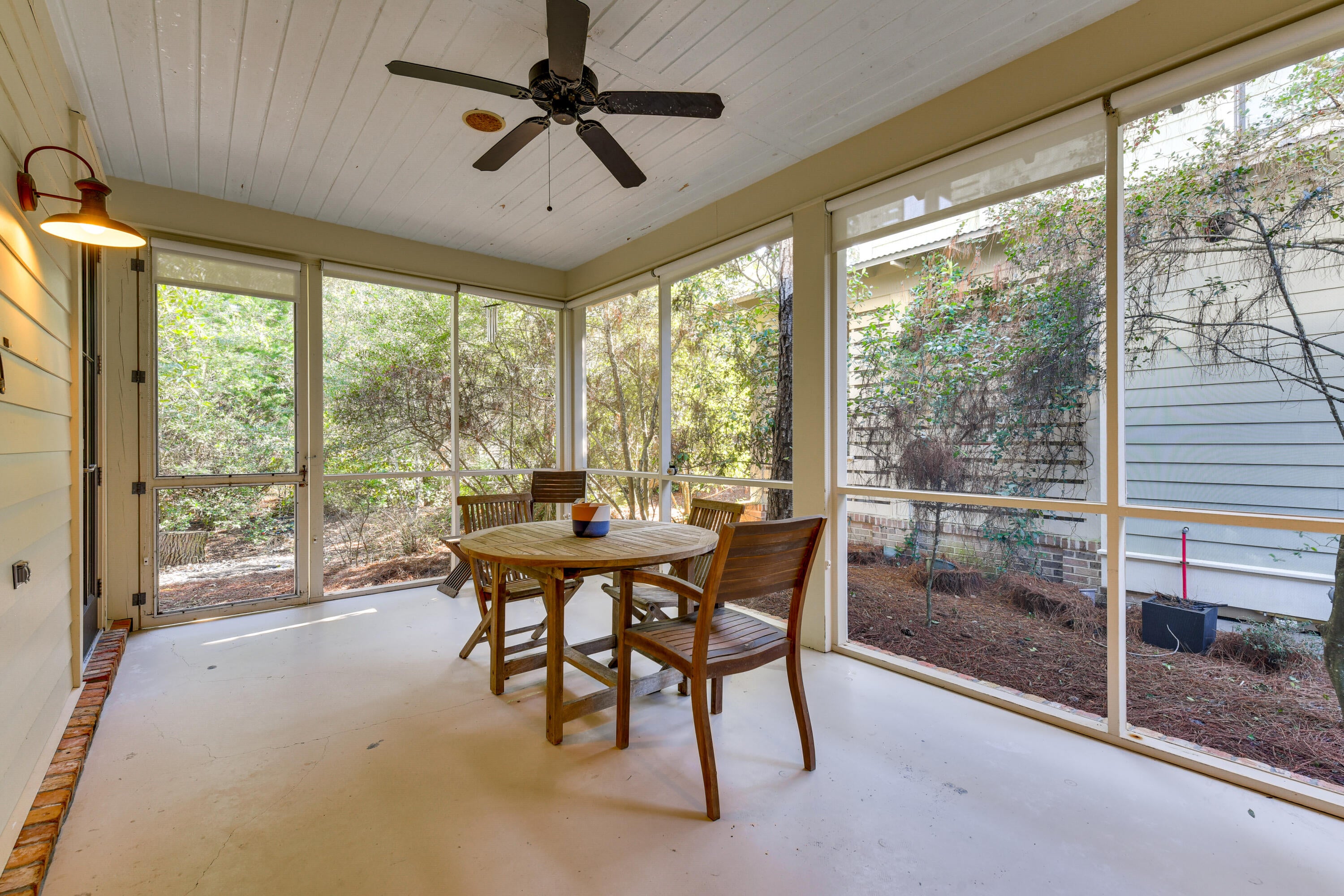 FOREST LAKES - Residential