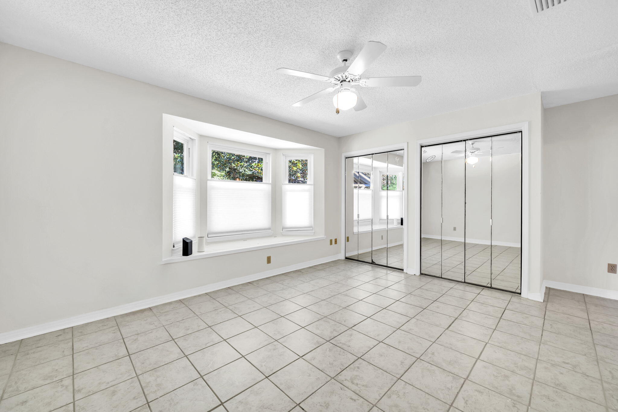 EDGEWATER VILLAGE - Residential